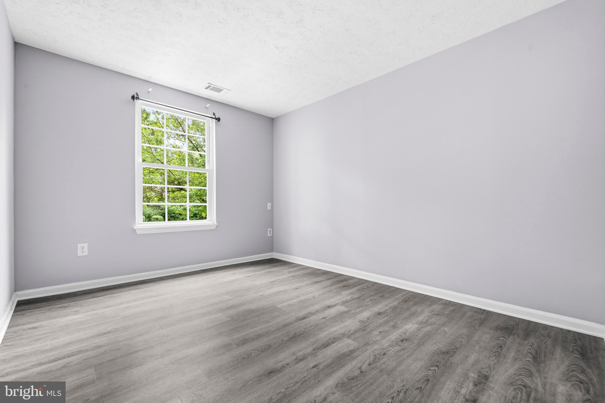 SILVER SPRING CNTRY CLUB - Residential