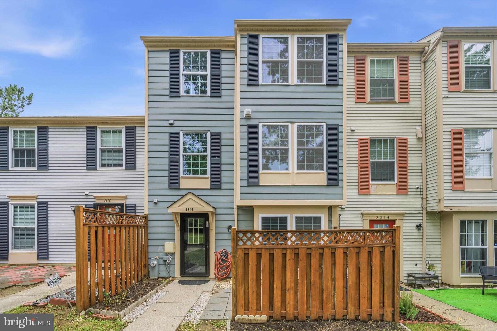 SILVER SPRING CNTRY CLUB - Residential