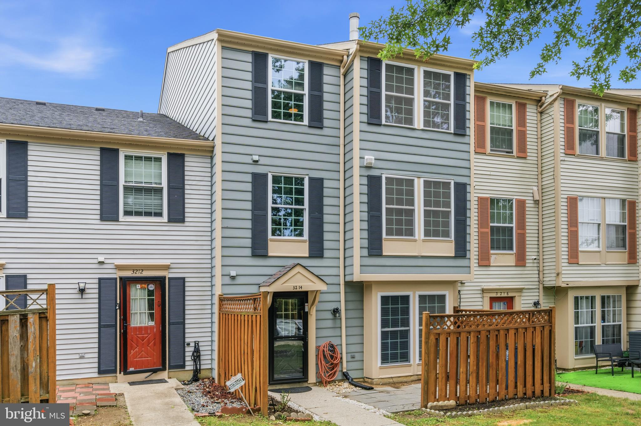 SILVER SPRING CNTRY CLUB - Residential
