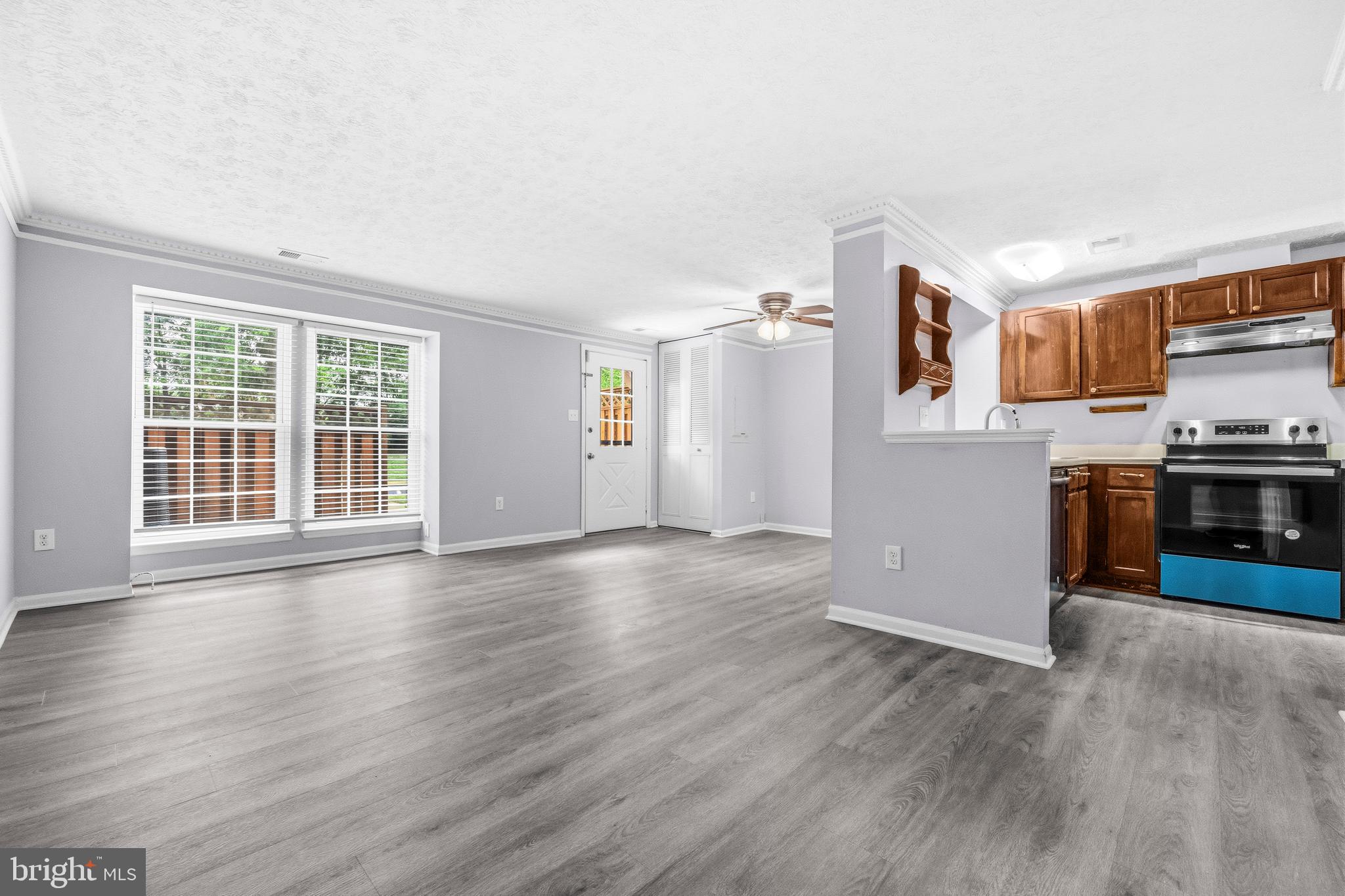 SILVER SPRING CNTRY CLUB - Residential