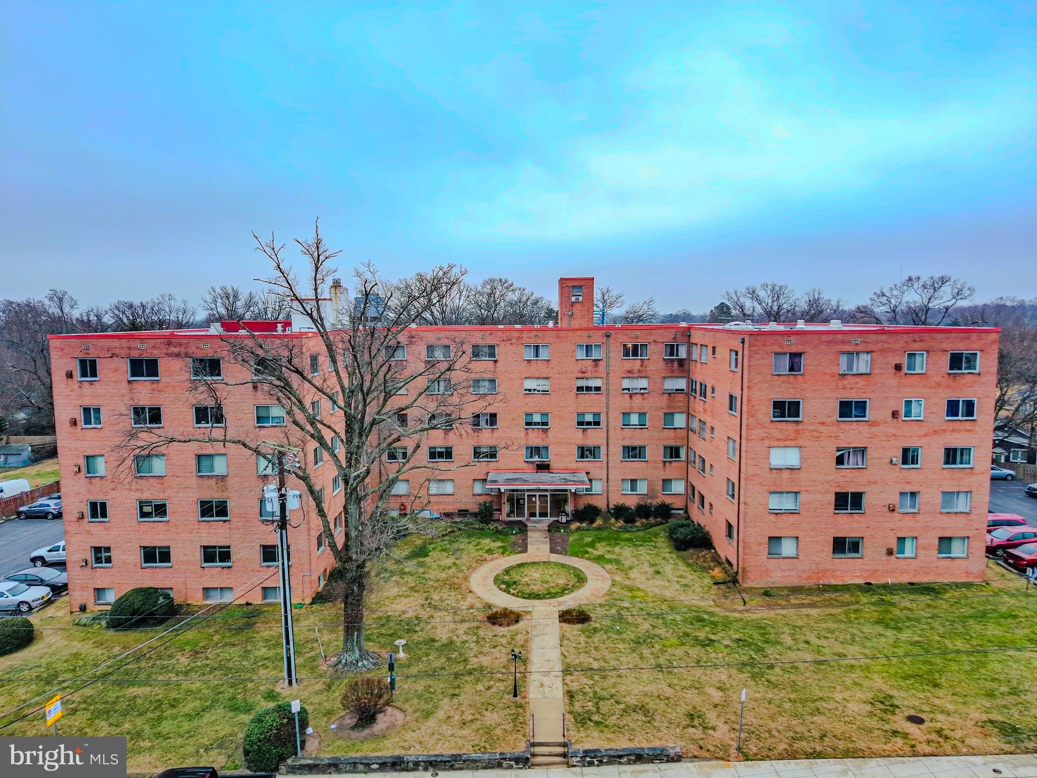THE CAROLYN - Residential