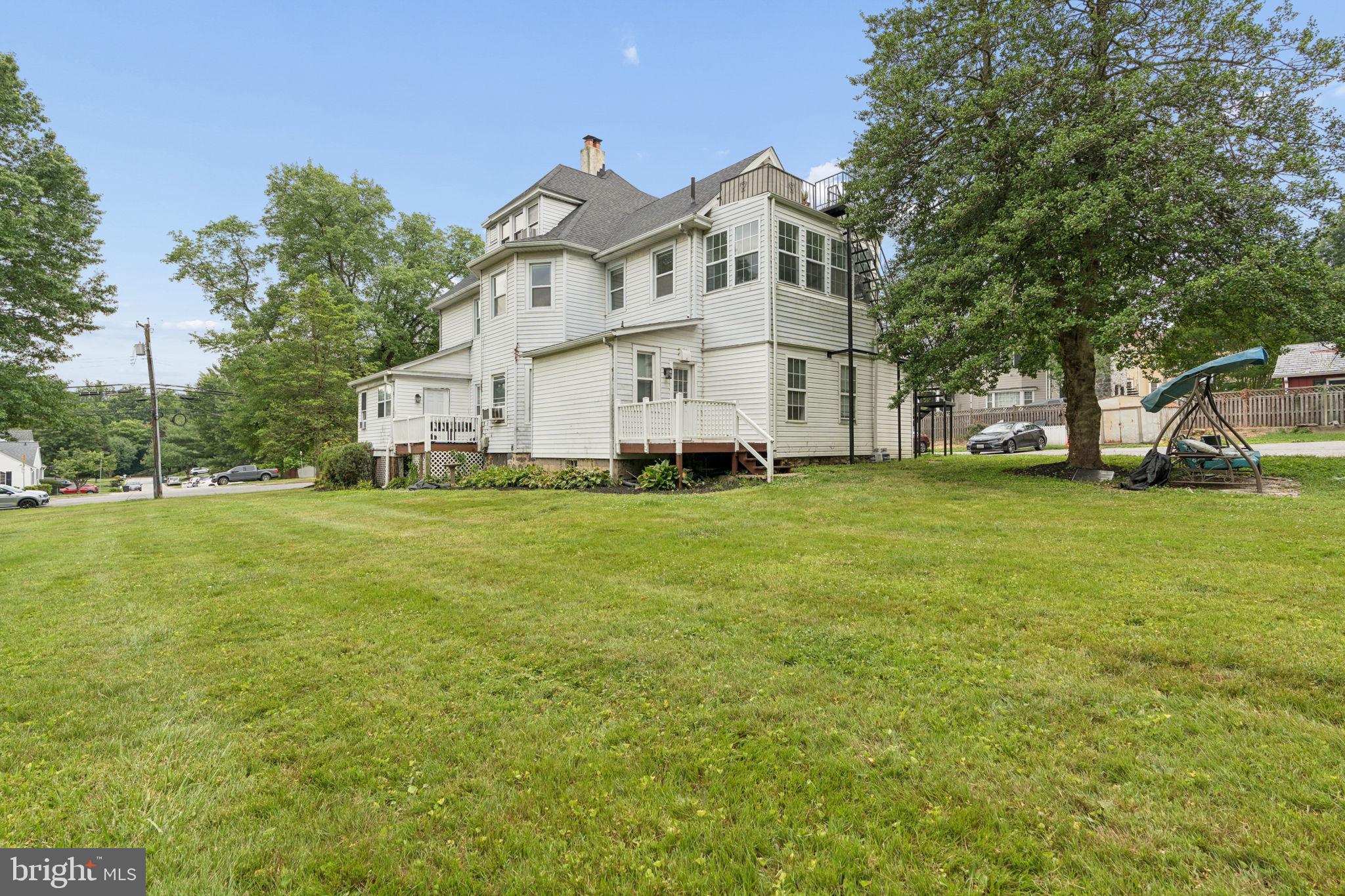 COLONIAL GARDENS - Residential Income