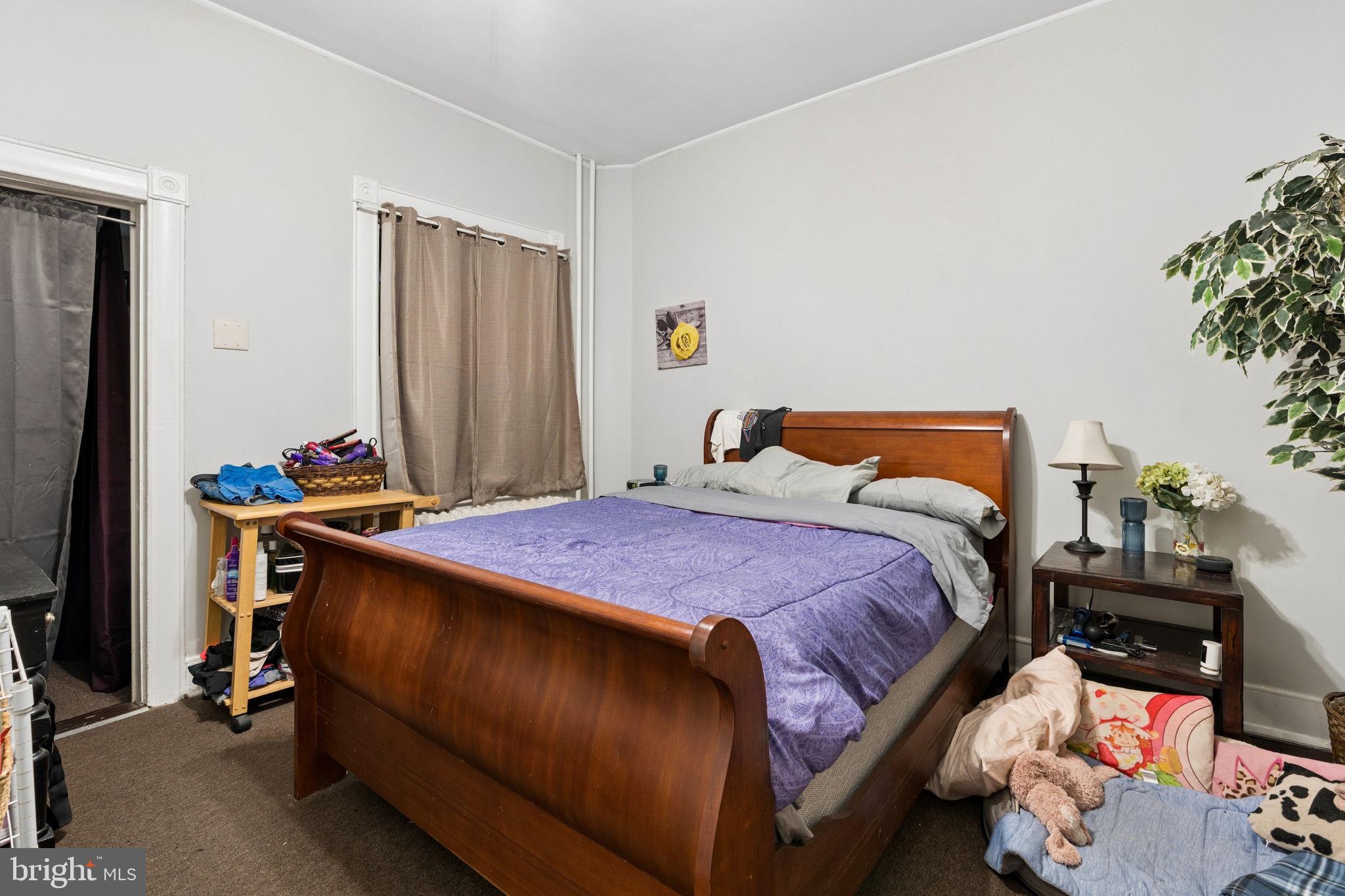 COLONIAL GARDENS - Residential Income