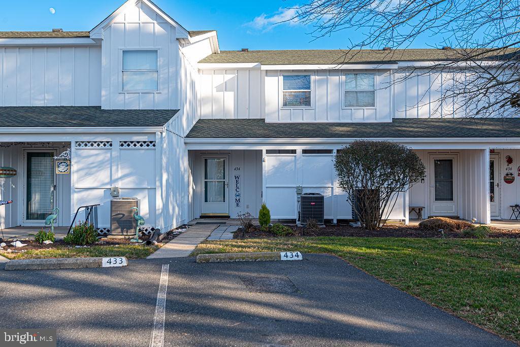 MALLARD LAKES - Residential