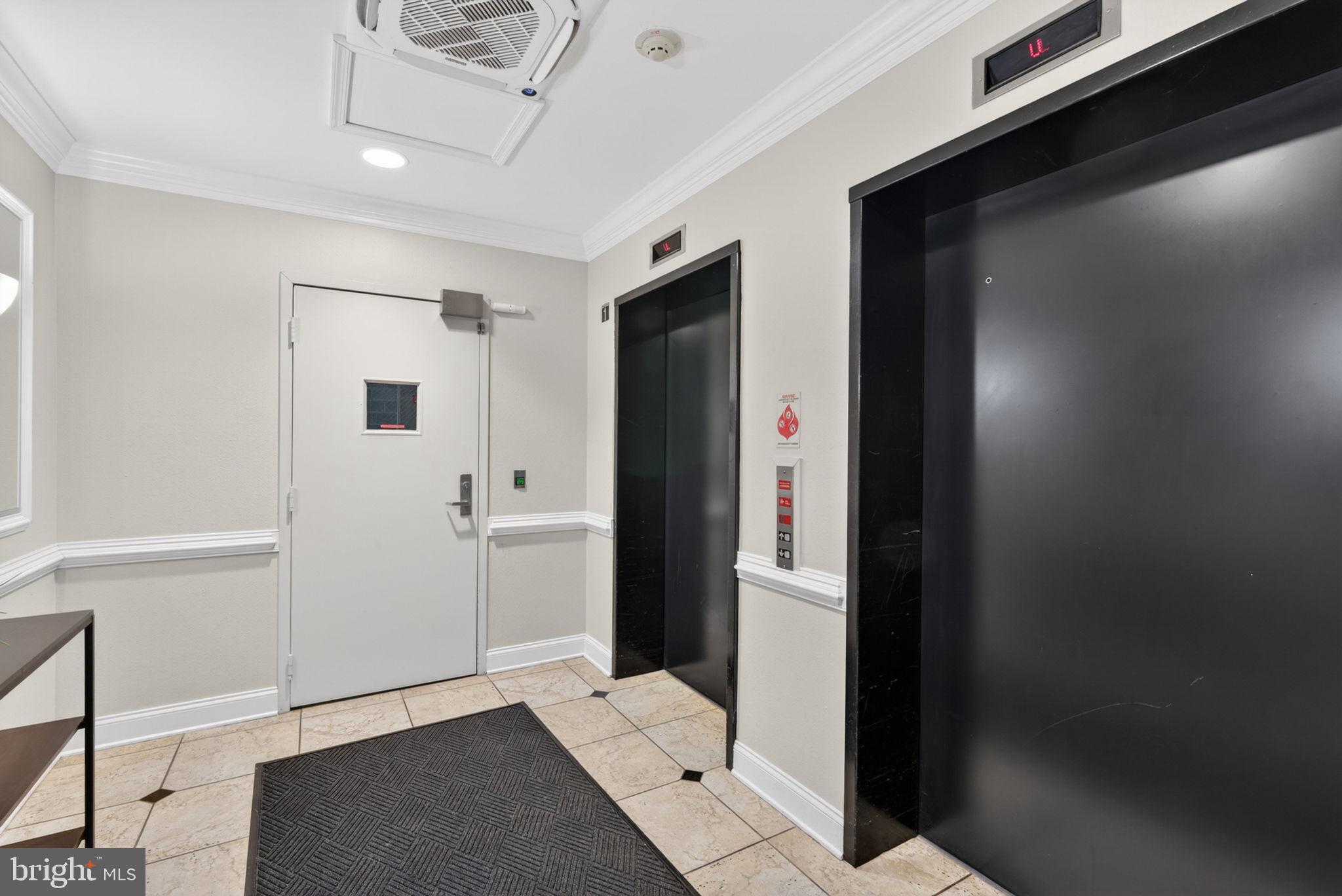 LAKESIDE TOWN CENTRE CONDOMINIUM - Residential