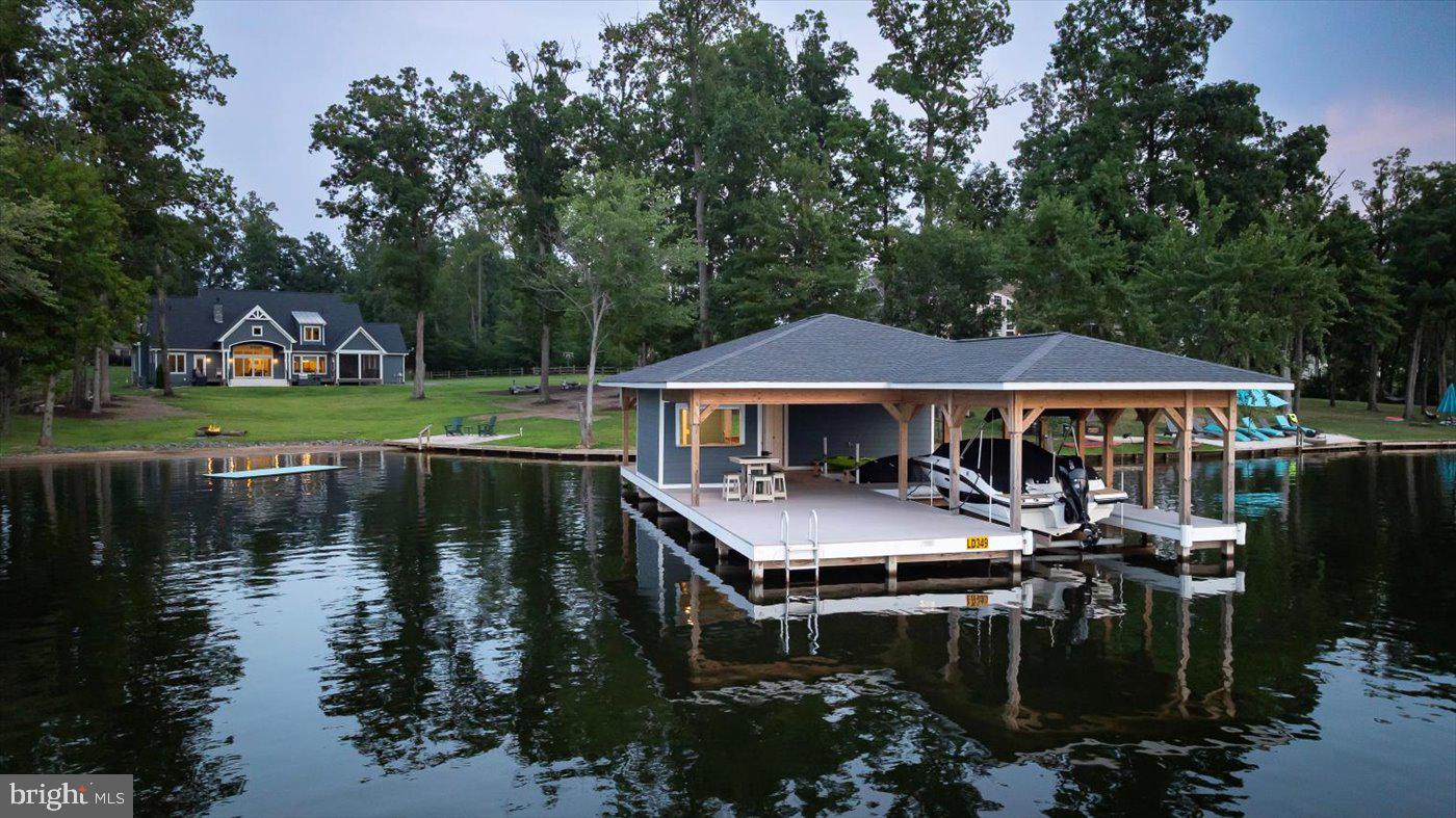 NOAHS LANDING - Residential