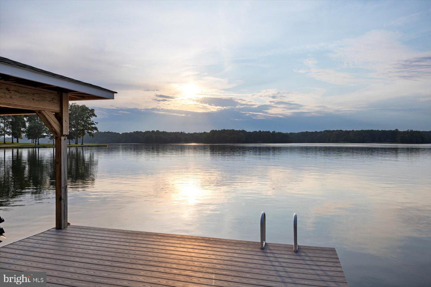 NOAHS LANDING - Residential