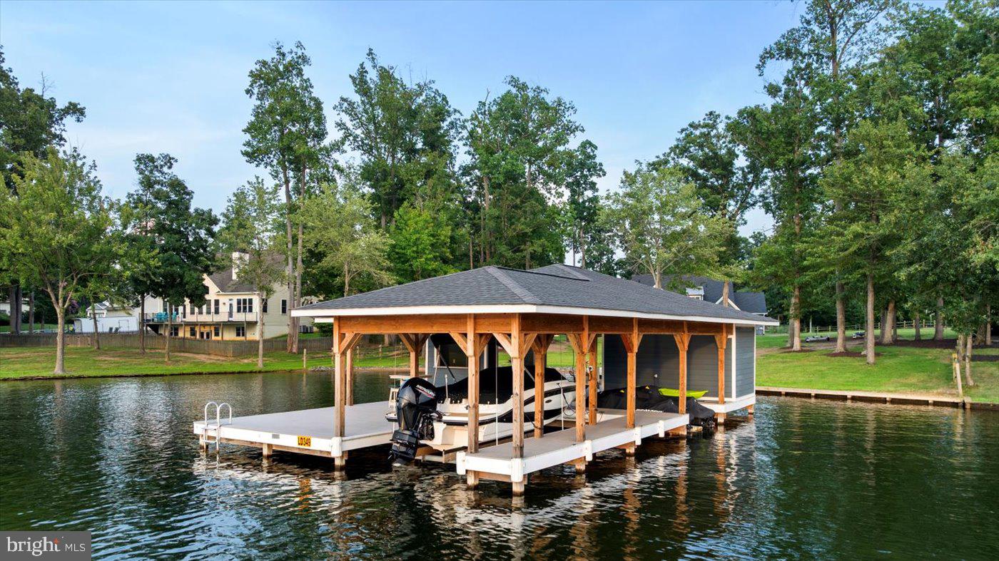 NOAHS LANDING - Residential