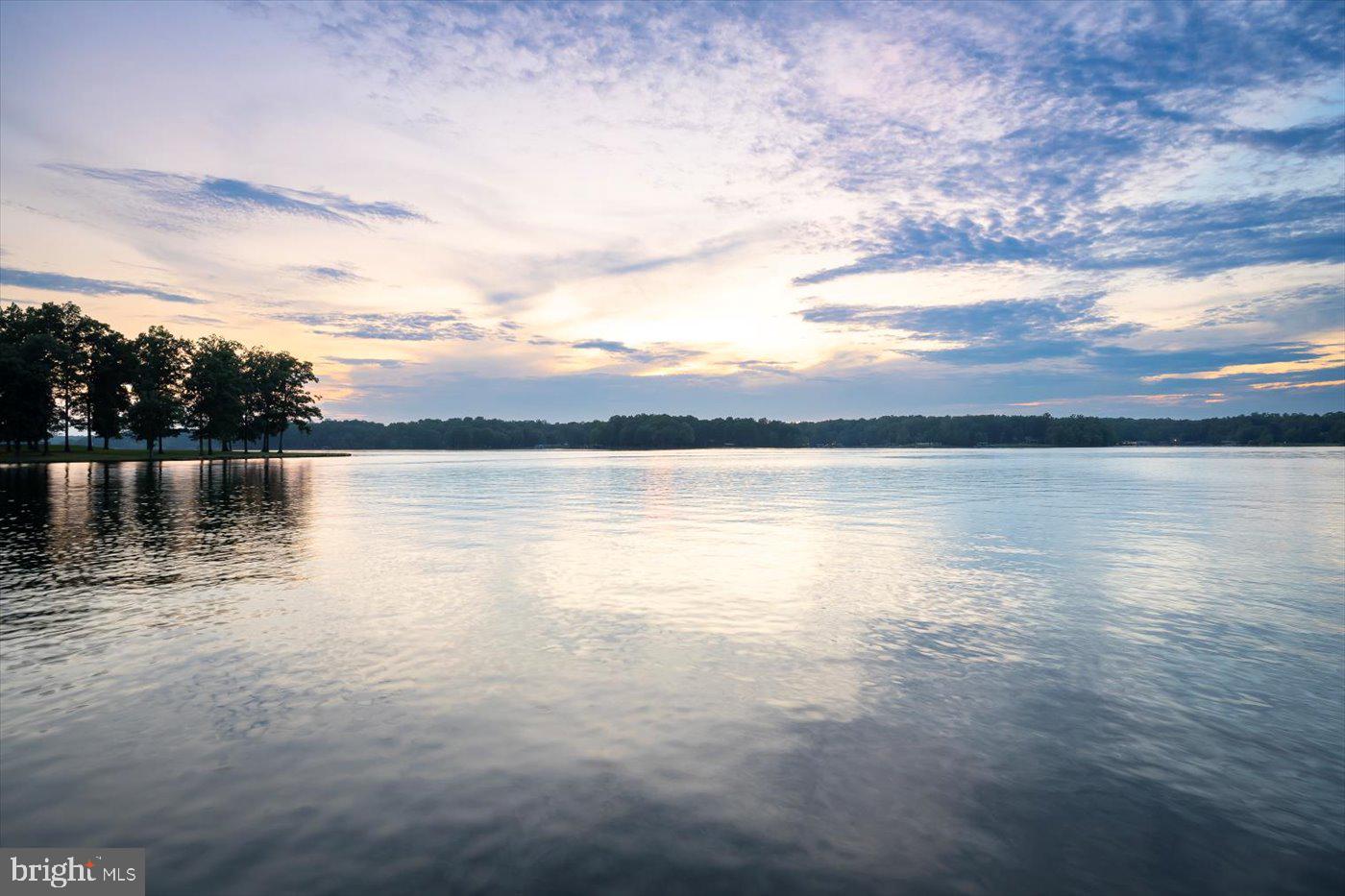 NOAHS LANDING - Residential