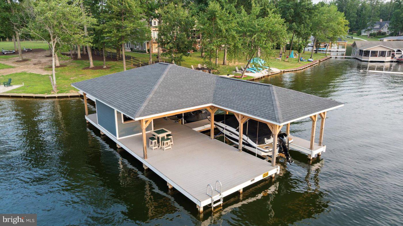 NOAHS LANDING - Residential