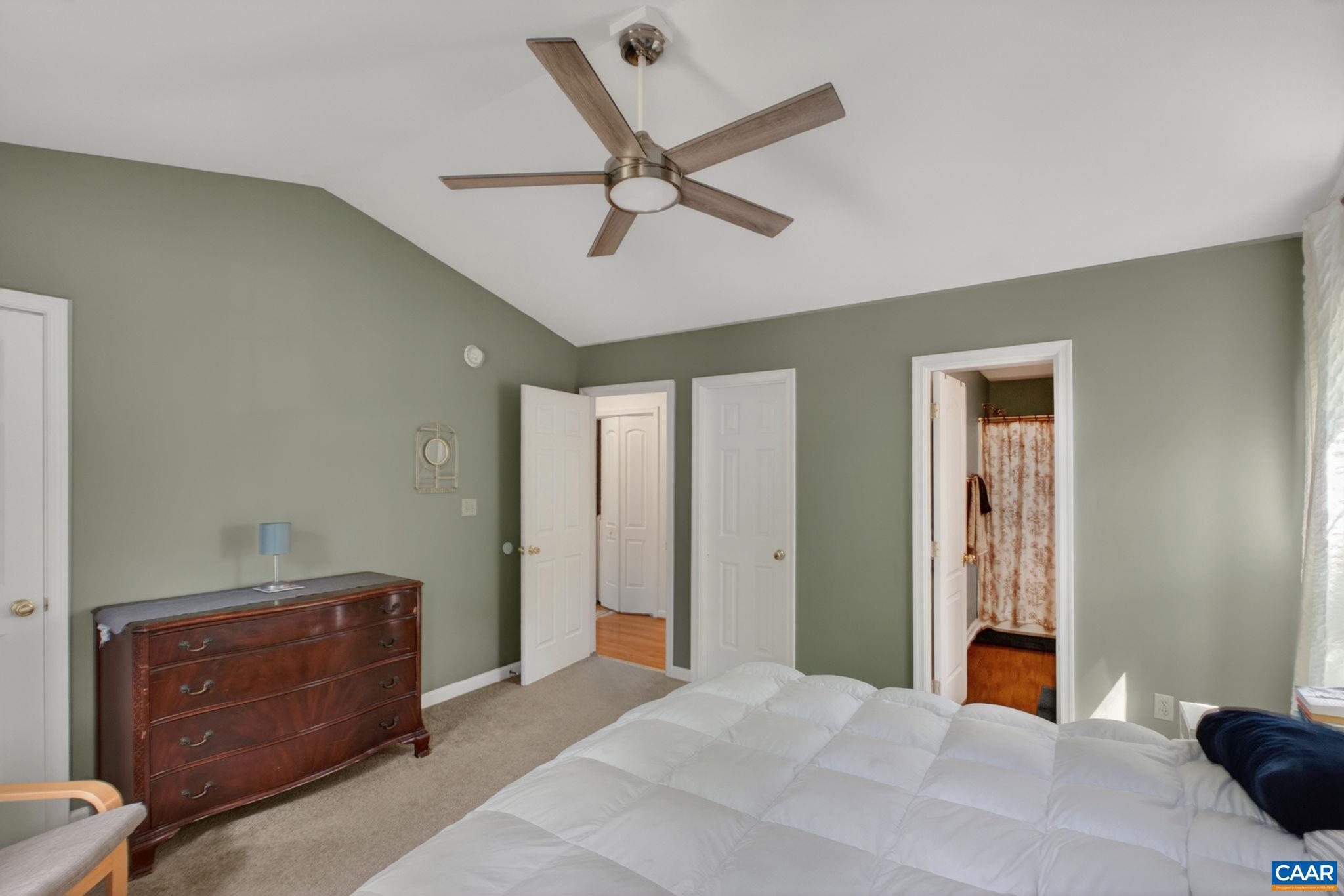 LAKE MONTICELLO - Residential