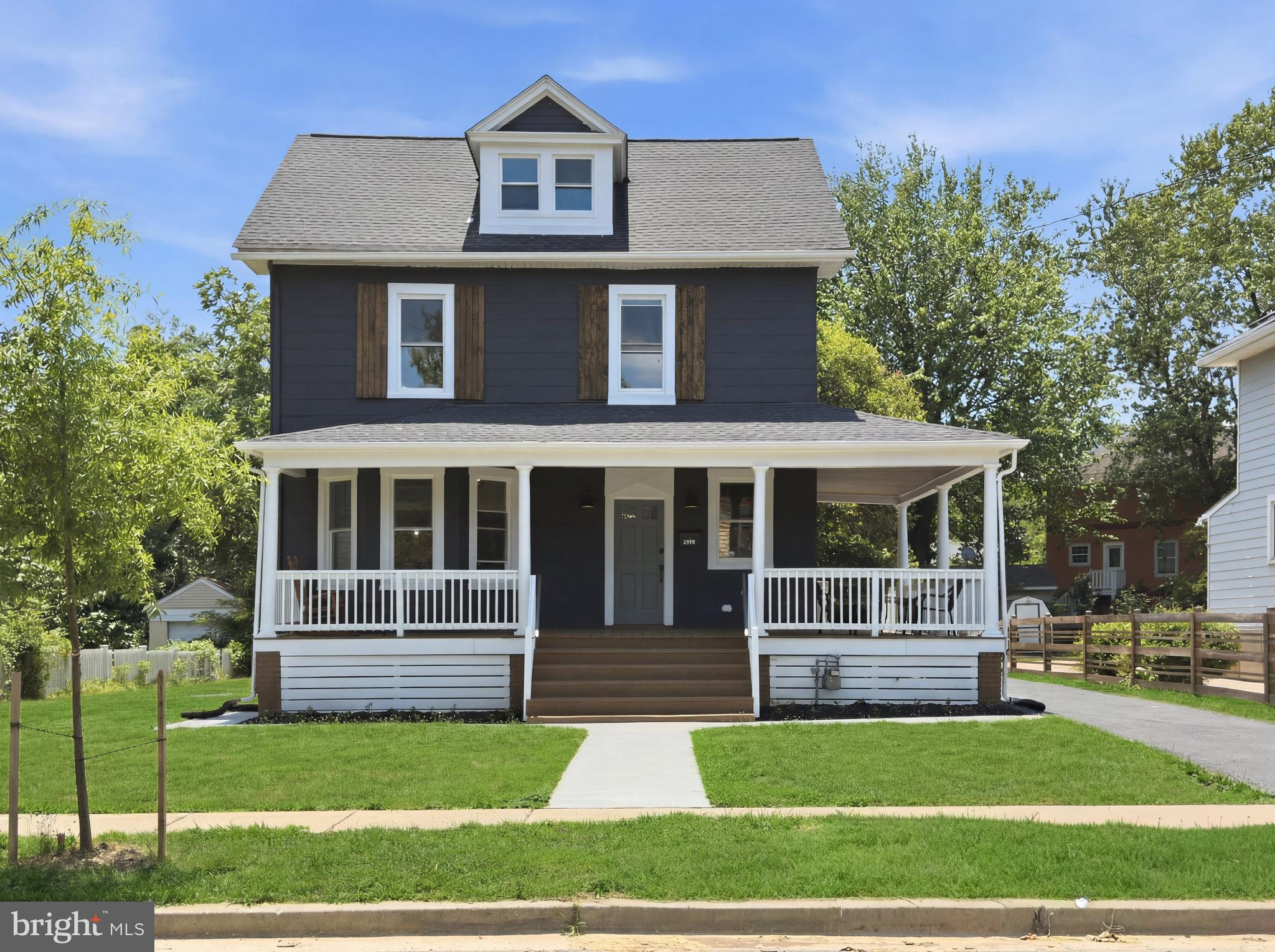 RIVERDALE - Residential