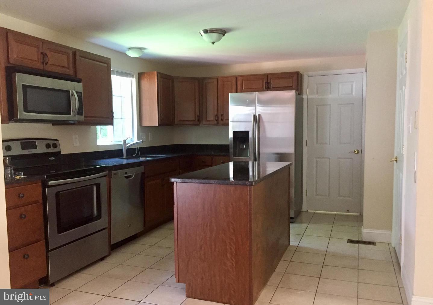 MILL CREEK SOUTH - Residential Lease