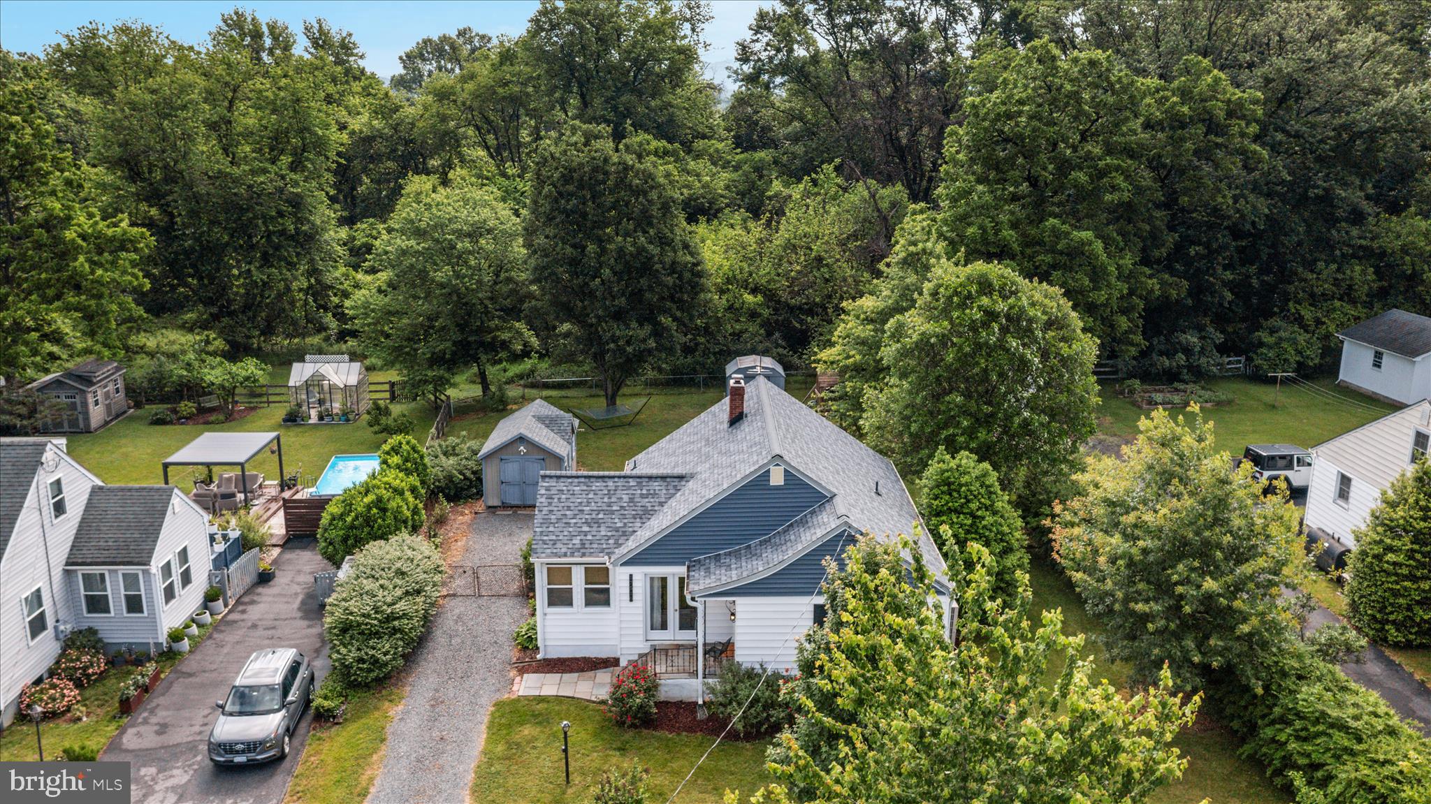 FOX ACRES - Residential