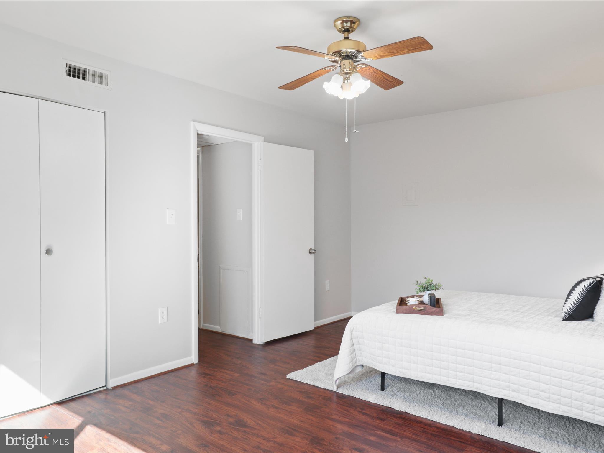 BOLLING BROOK - Residential