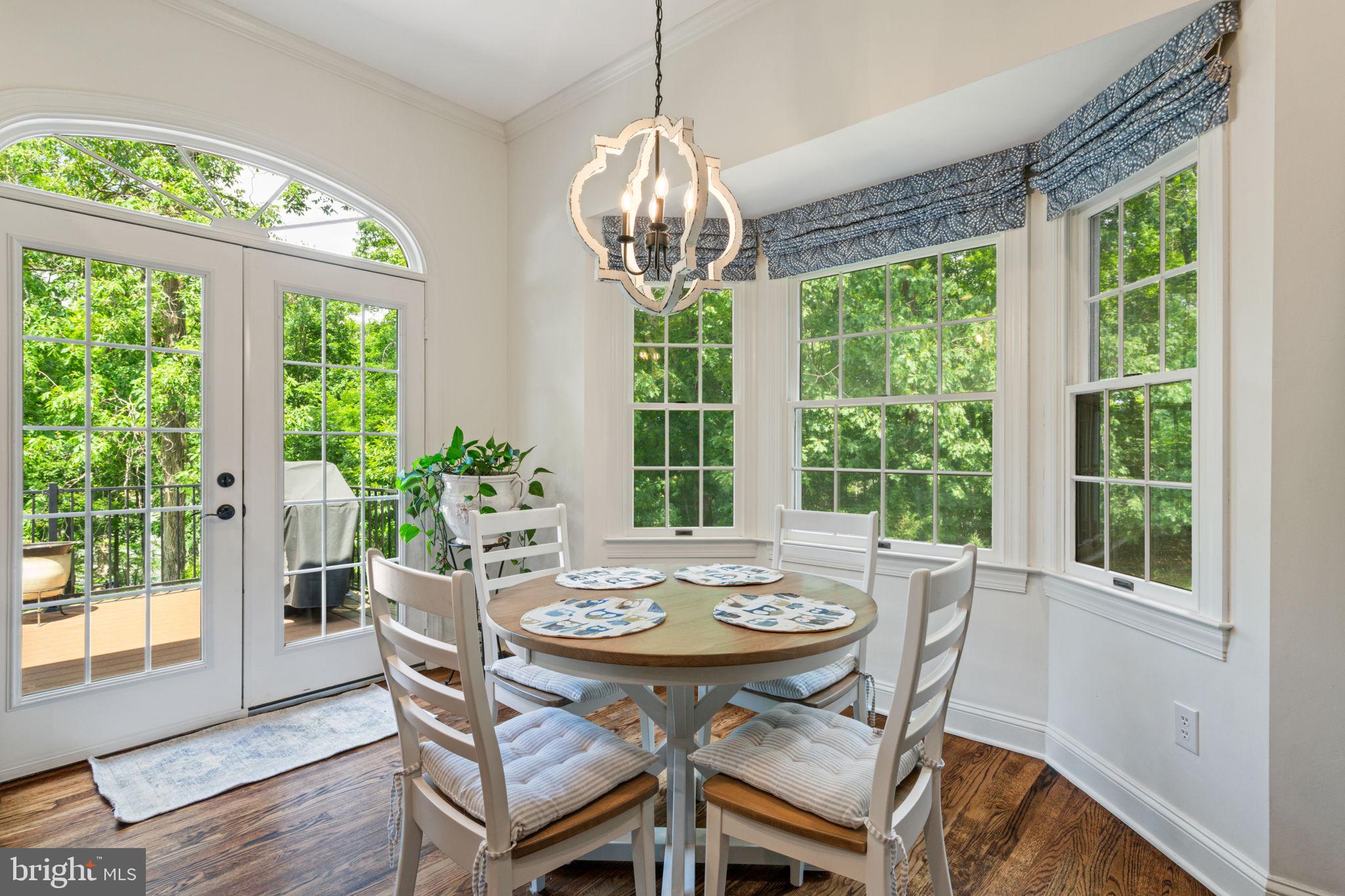 THE TOWNES AT RED OAK - Residential