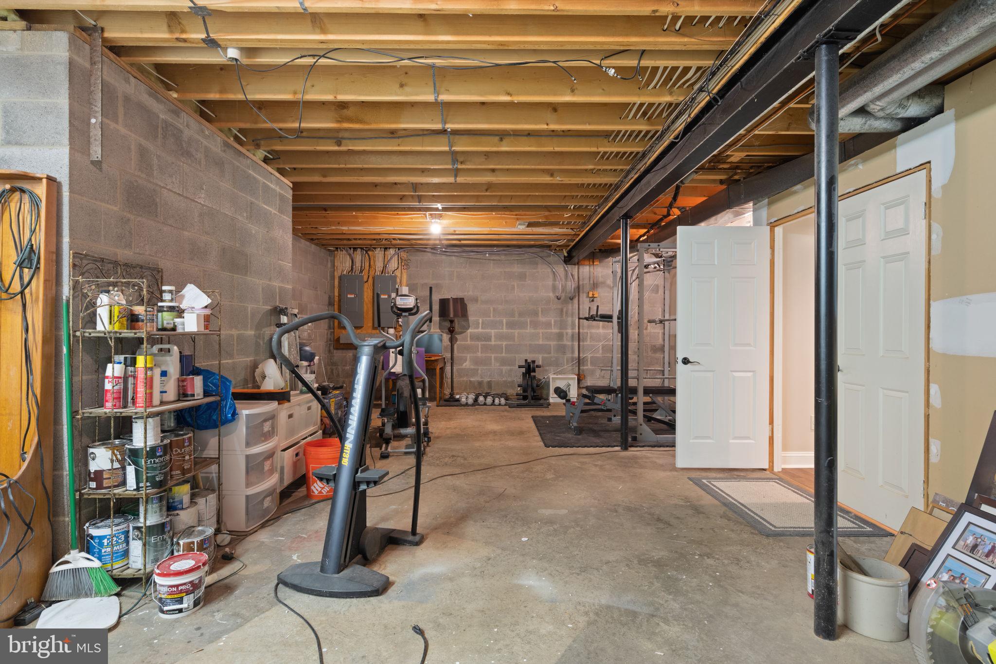 THE TOWNES AT RED OAK - Residential