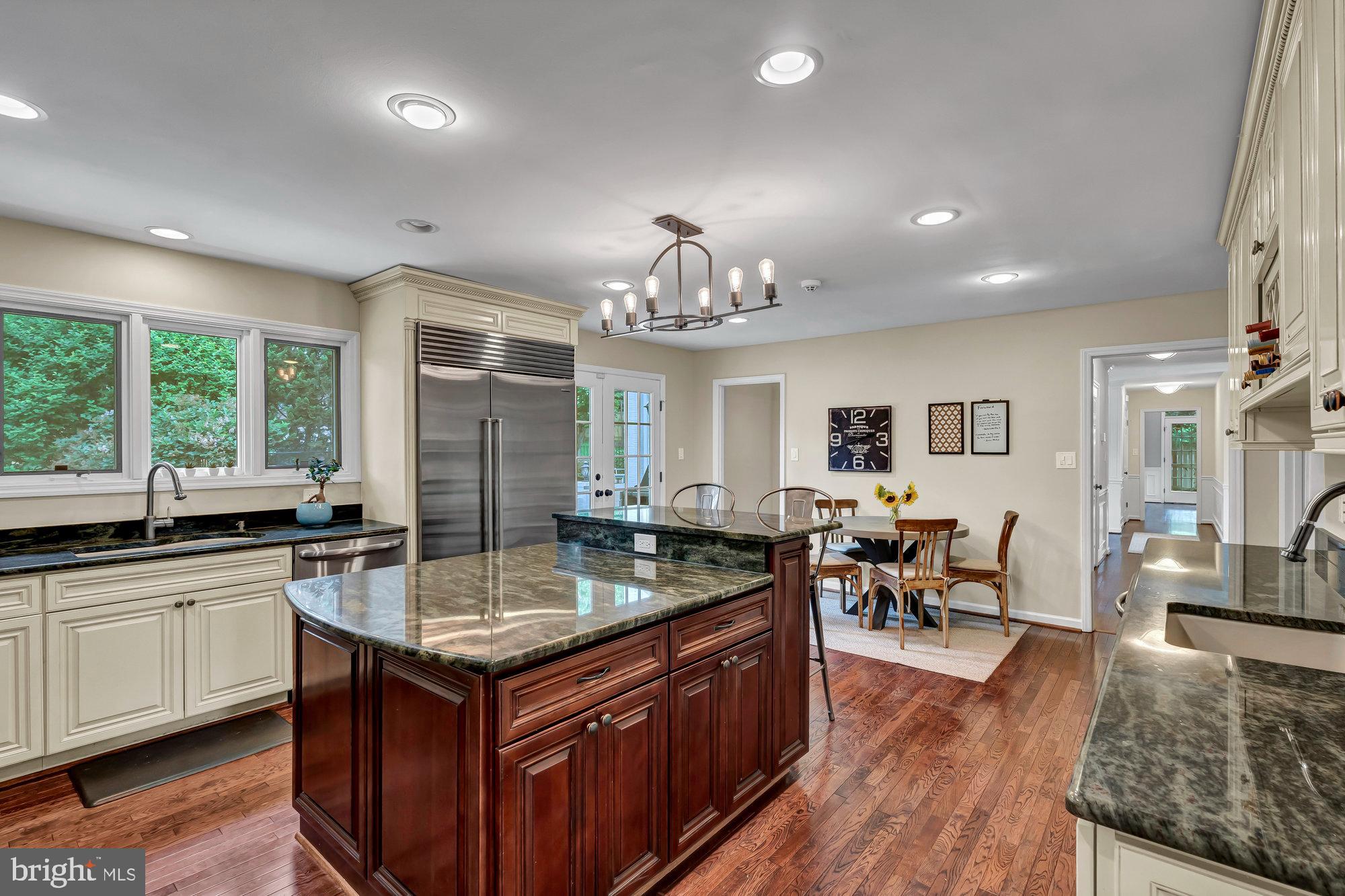 CARRIAGE HILL - Residential