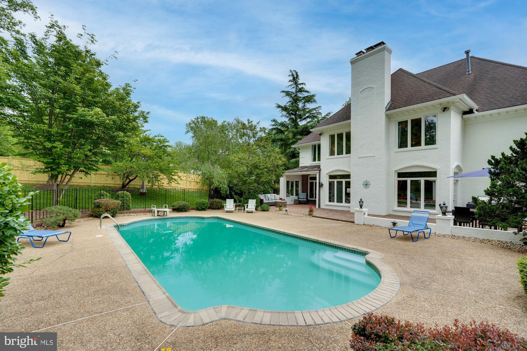CARRIAGE HILL - Residential