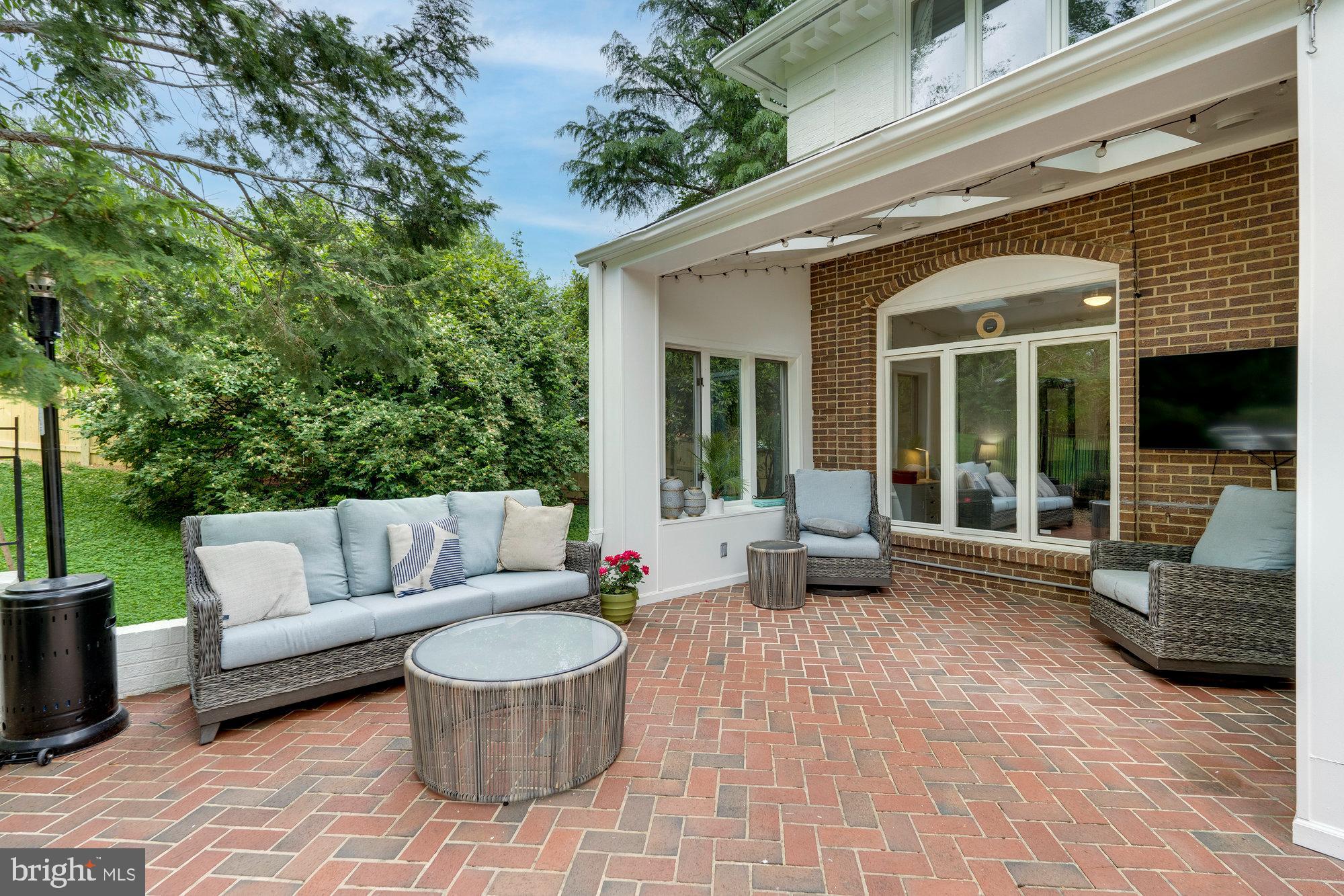 CARRIAGE HILL - Residential