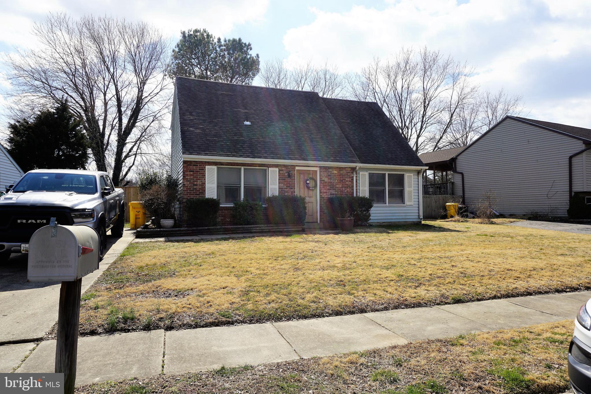 CALL AGENT FOR ALL SHOWING REQUESTS***GREAT SINGLE FAMILY RENTAL WITH 4 BEDROOMS & 2 FULL BATHROOMS IN THE BROADNECK SCHOOL DISTRICT***CONVENIENTLY LOCATED TO MAJOR ROUTES, SHOPPING AND BALTIMORE, ANNAPOLIS & WASHINGTON DC*CALL FOR AN APPOINTMENT TODAY!