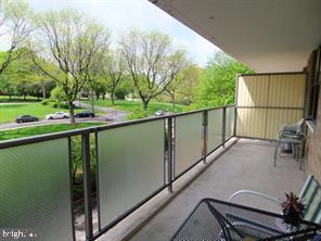 OAK HILL - Residential