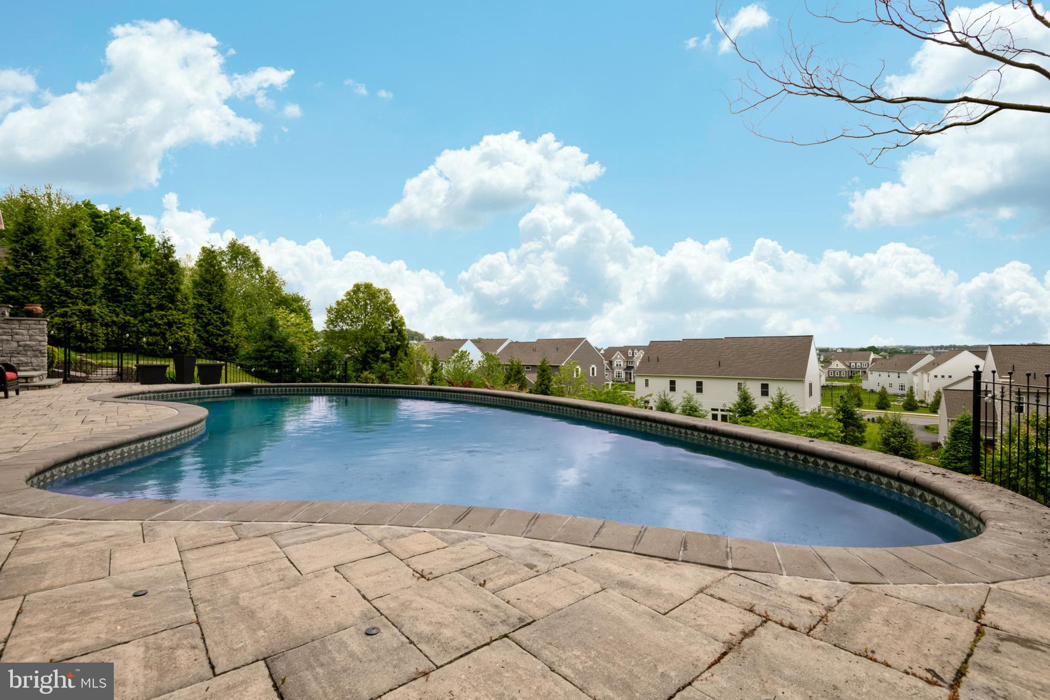 BUCKWOOD HILLS - Residential