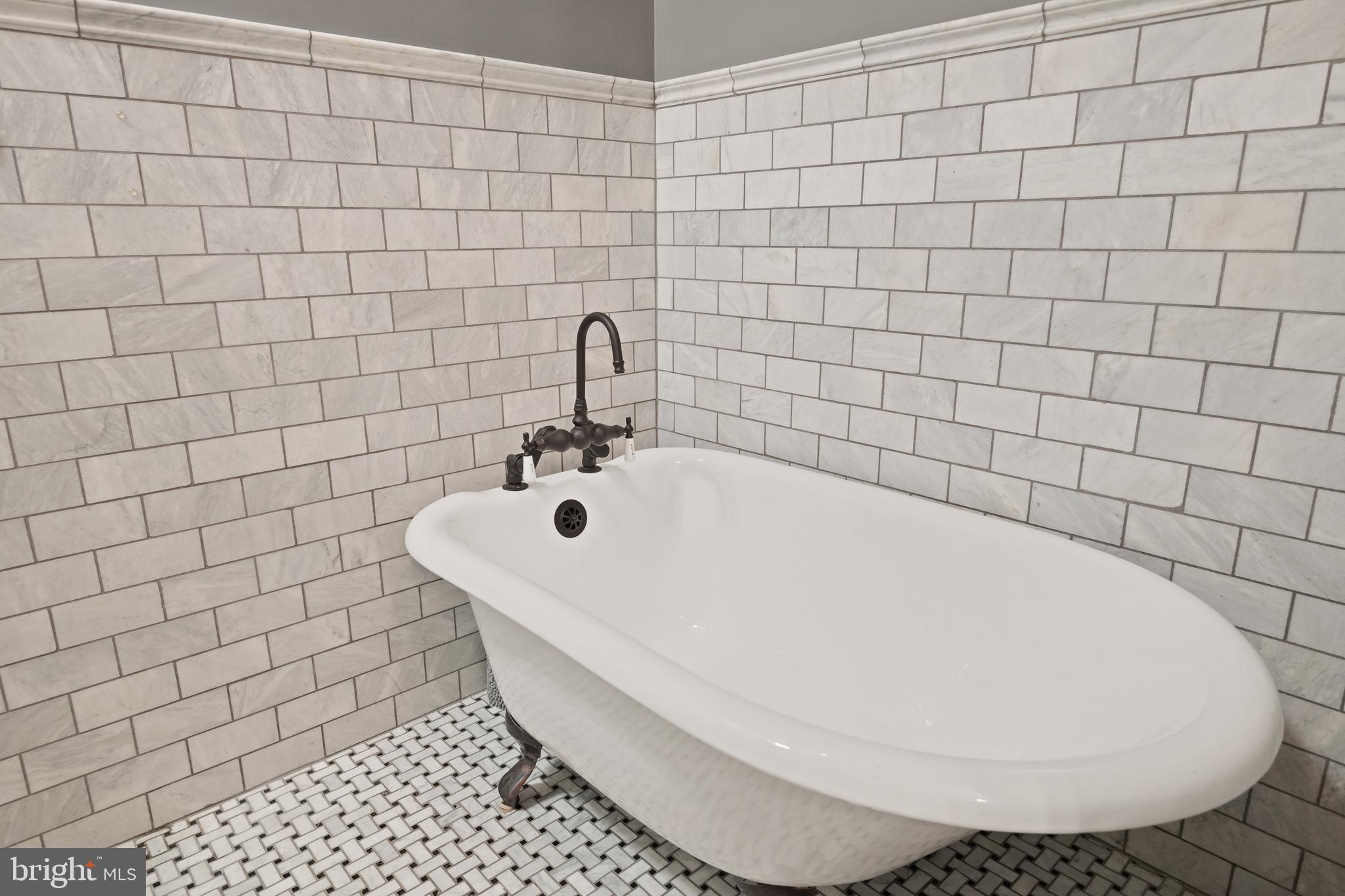 BUCKWOOD HILLS - Residential
