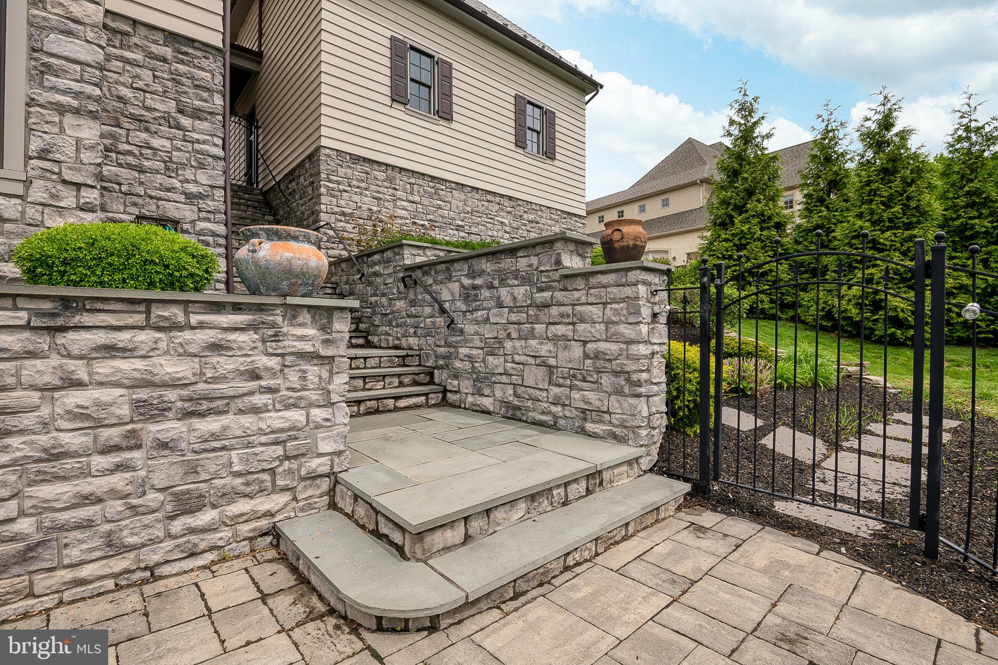 BUCKWOOD HILLS - Residential