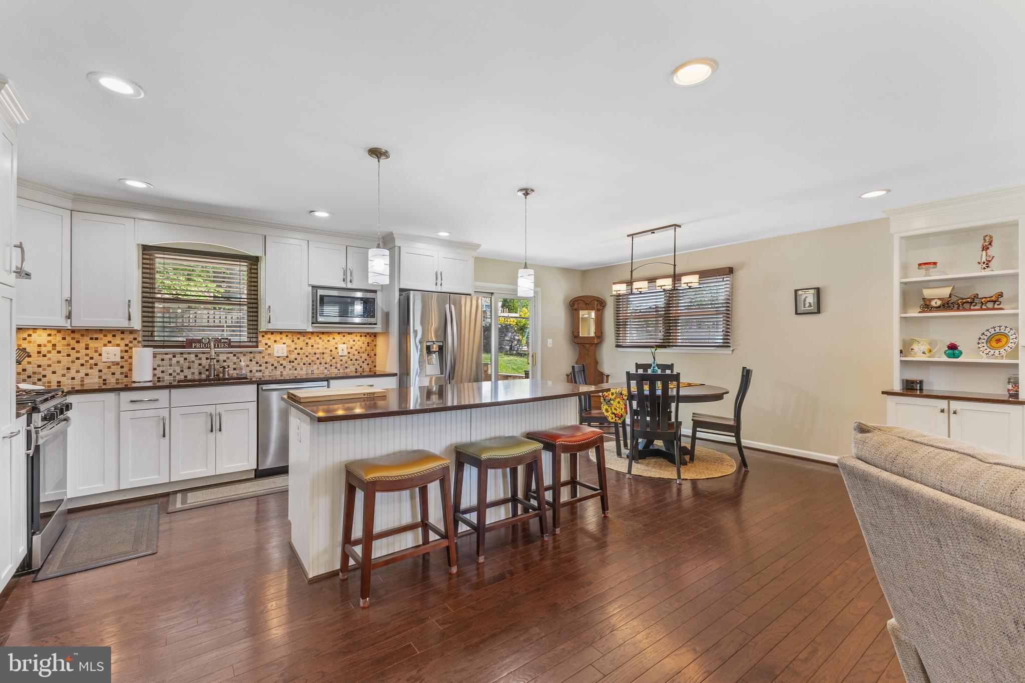 NORTH SPRINGFIELD - Residential