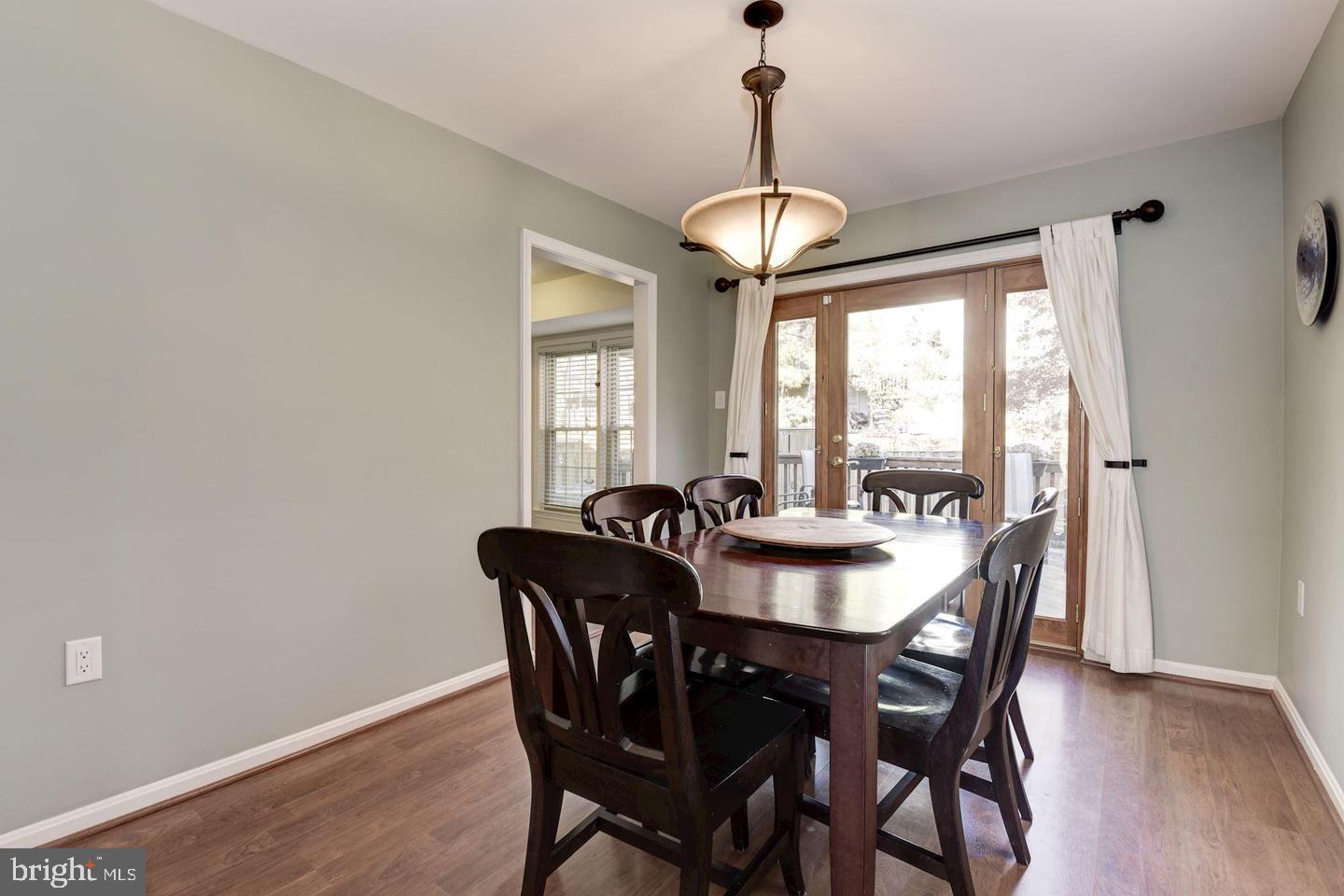 CROWNLEIGH - Residential