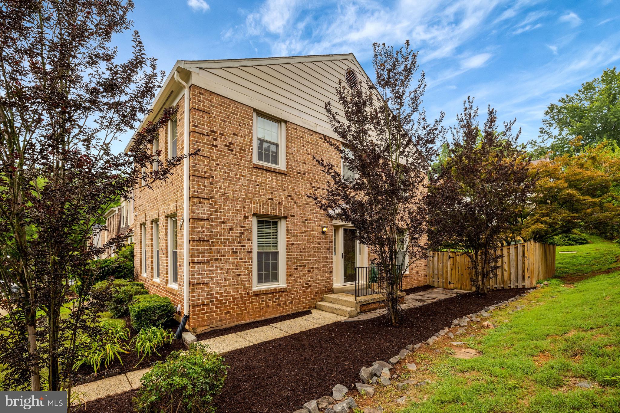 CROWNLEIGH - Residential