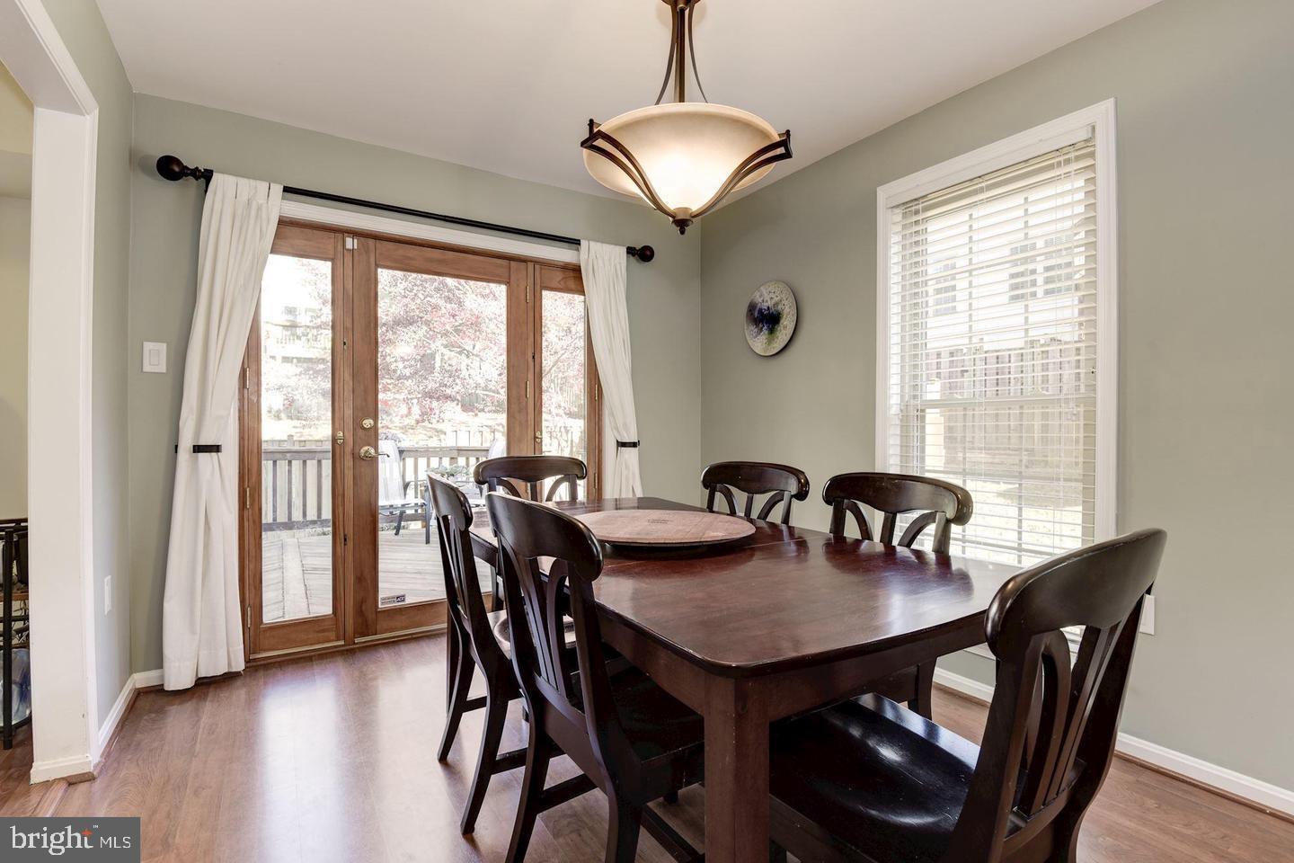 CROWNLEIGH - Residential