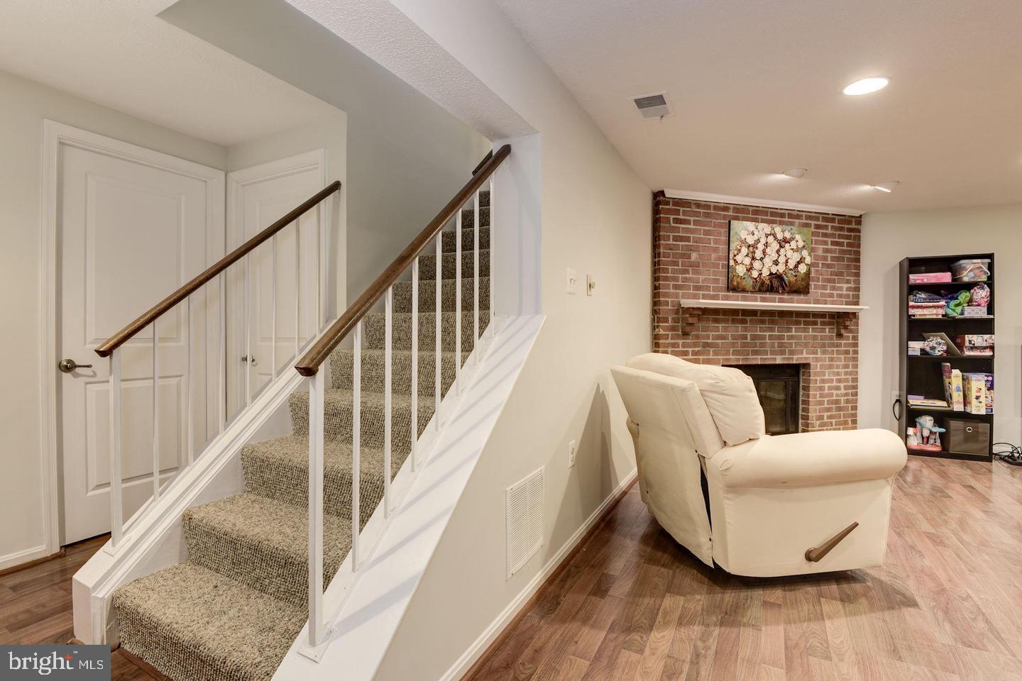 CROWNLEIGH - Residential