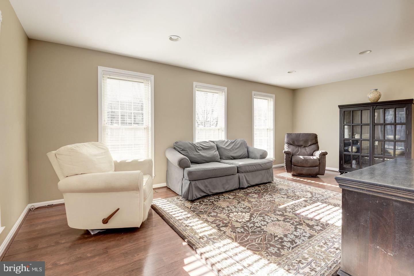 CROWNLEIGH - Residential
