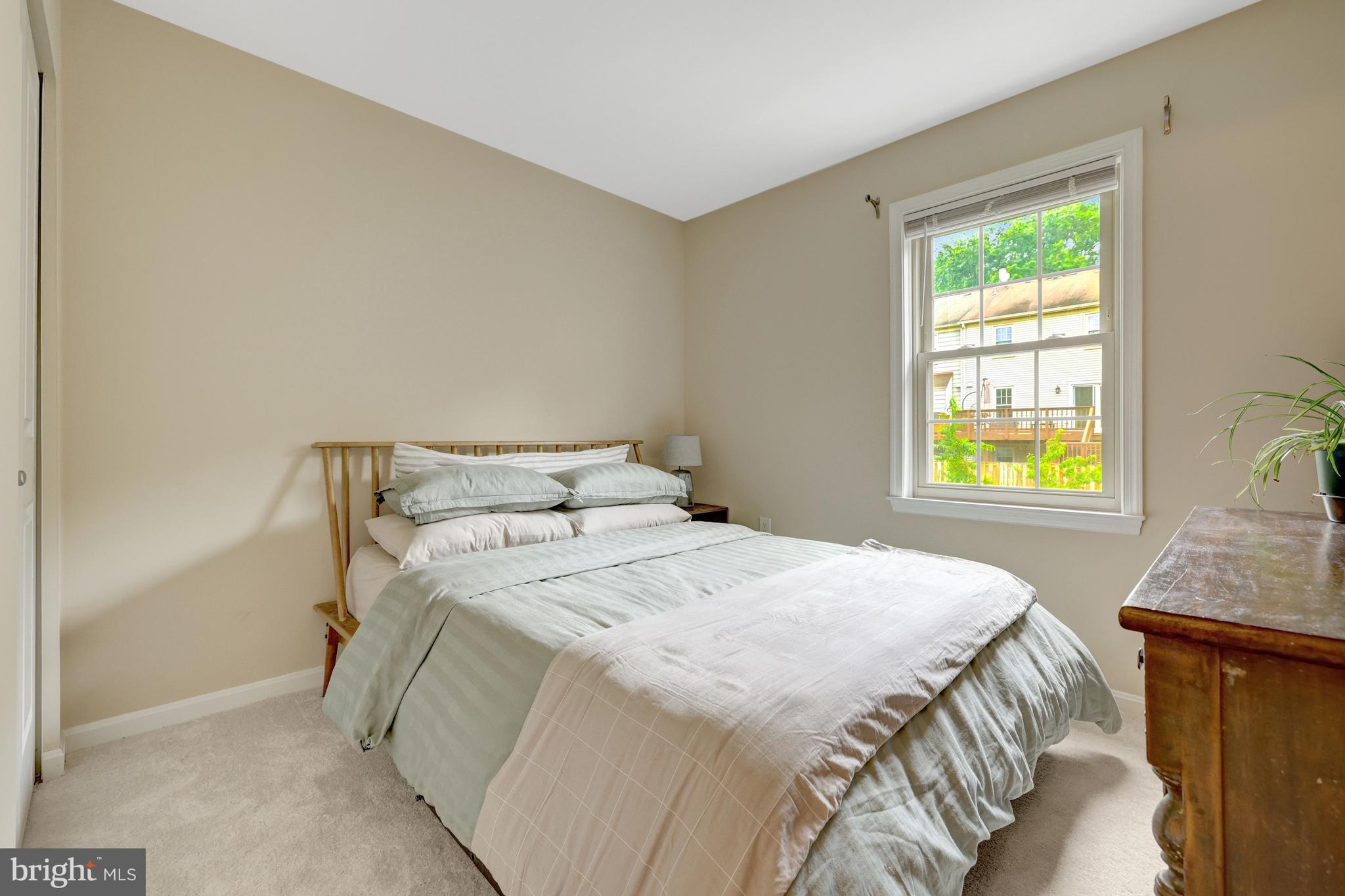 CROWNLEIGH - Residential