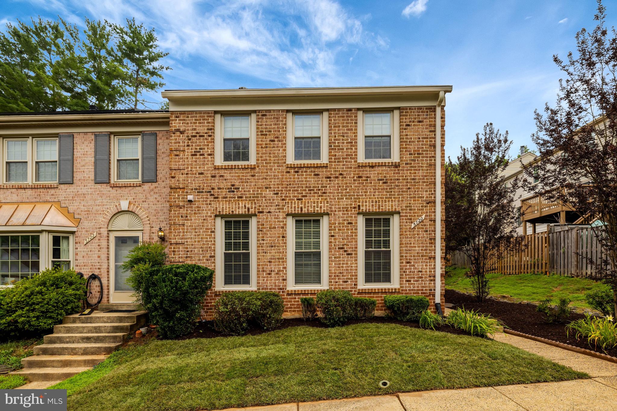 CROWNLEIGH - Residential