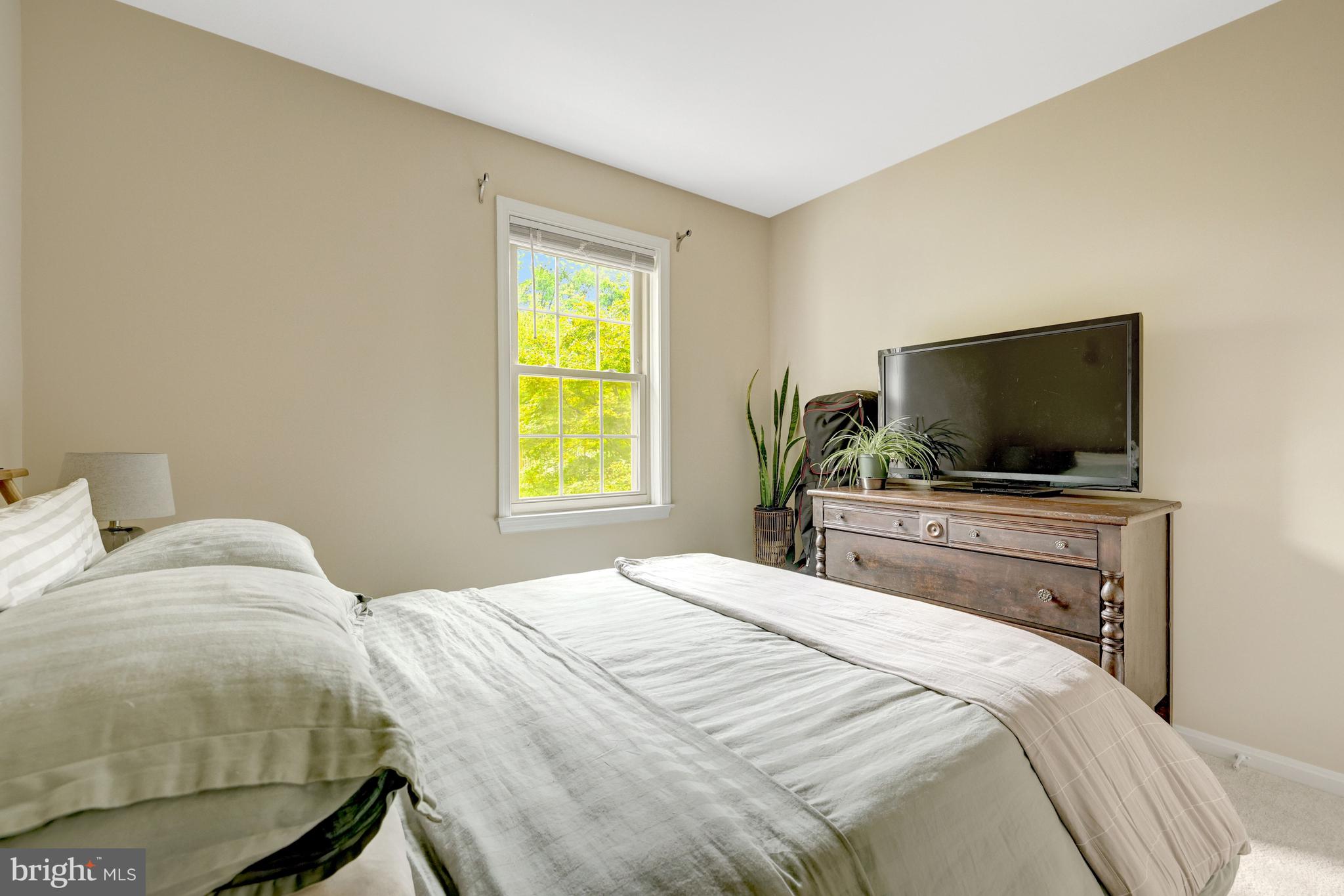CROWNLEIGH - Residential