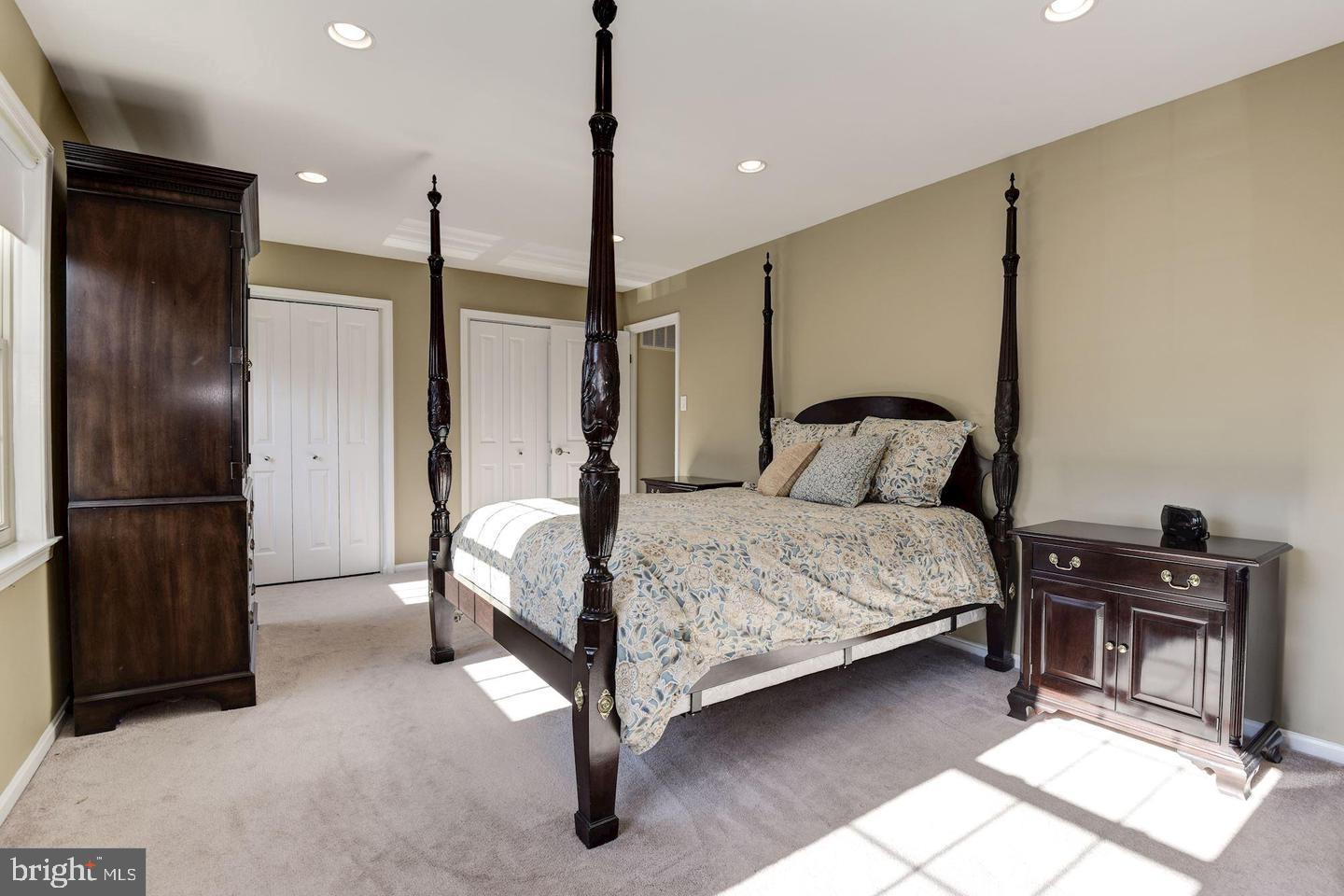CROWNLEIGH - Residential
