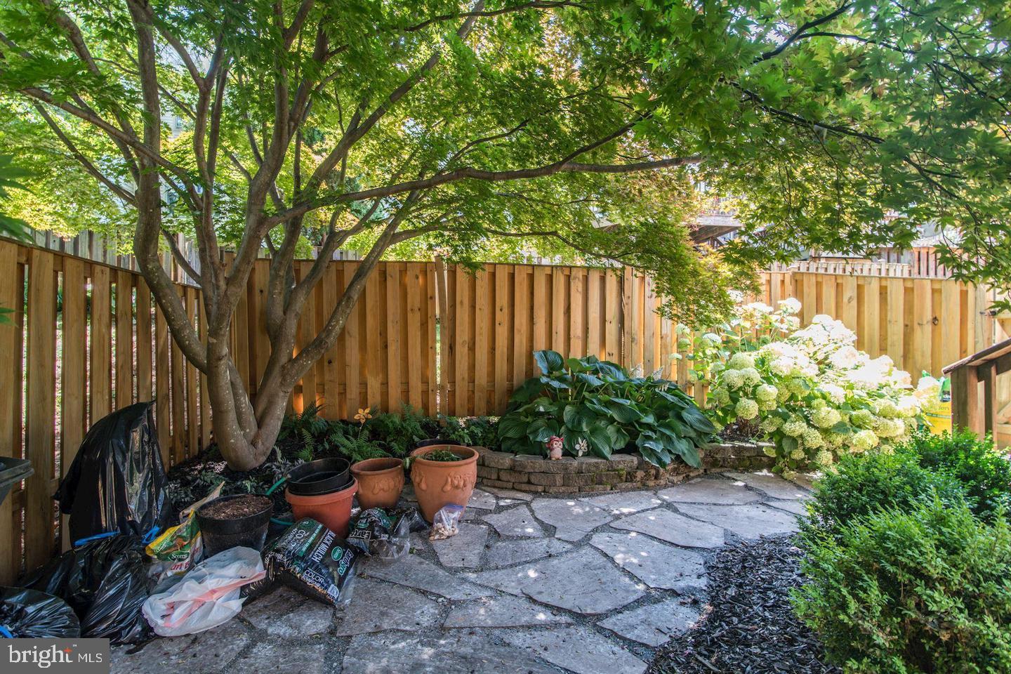 CROWNLEIGH - Residential