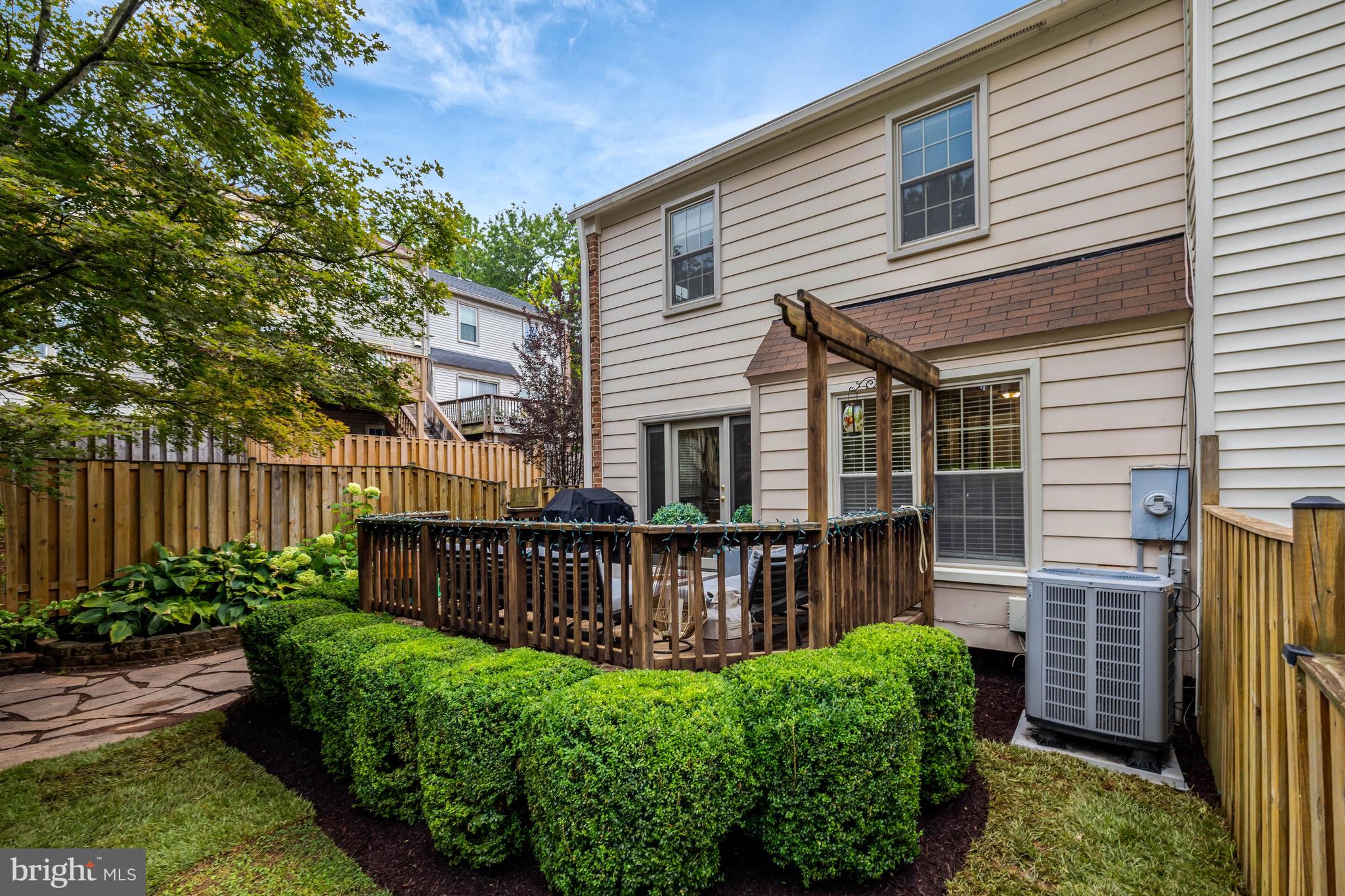 CROWNLEIGH - Residential