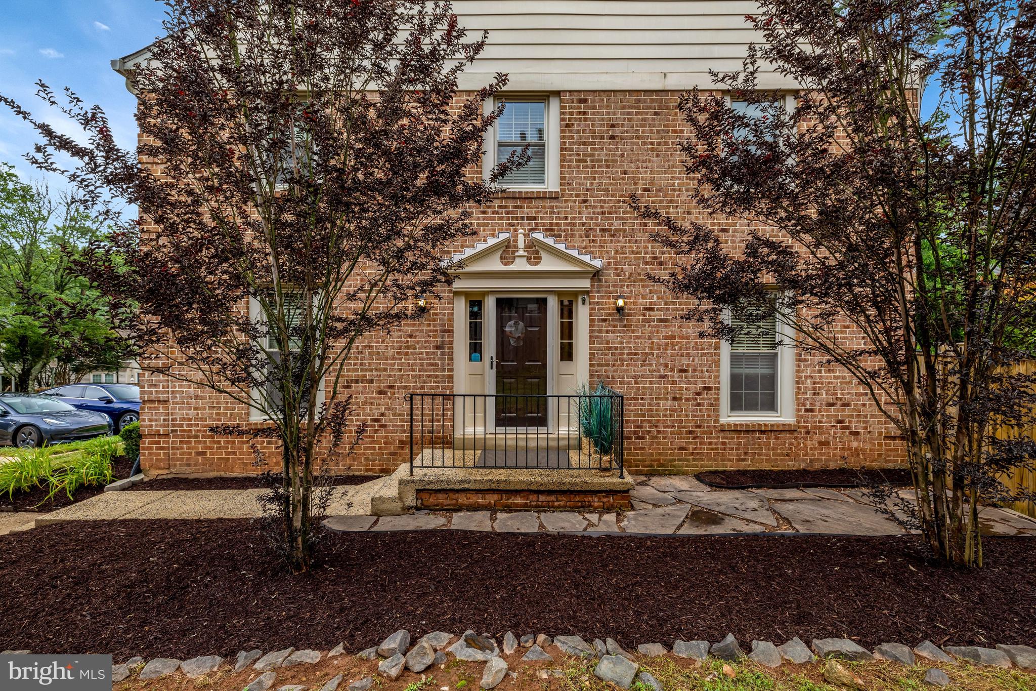 CROWNLEIGH - Residential