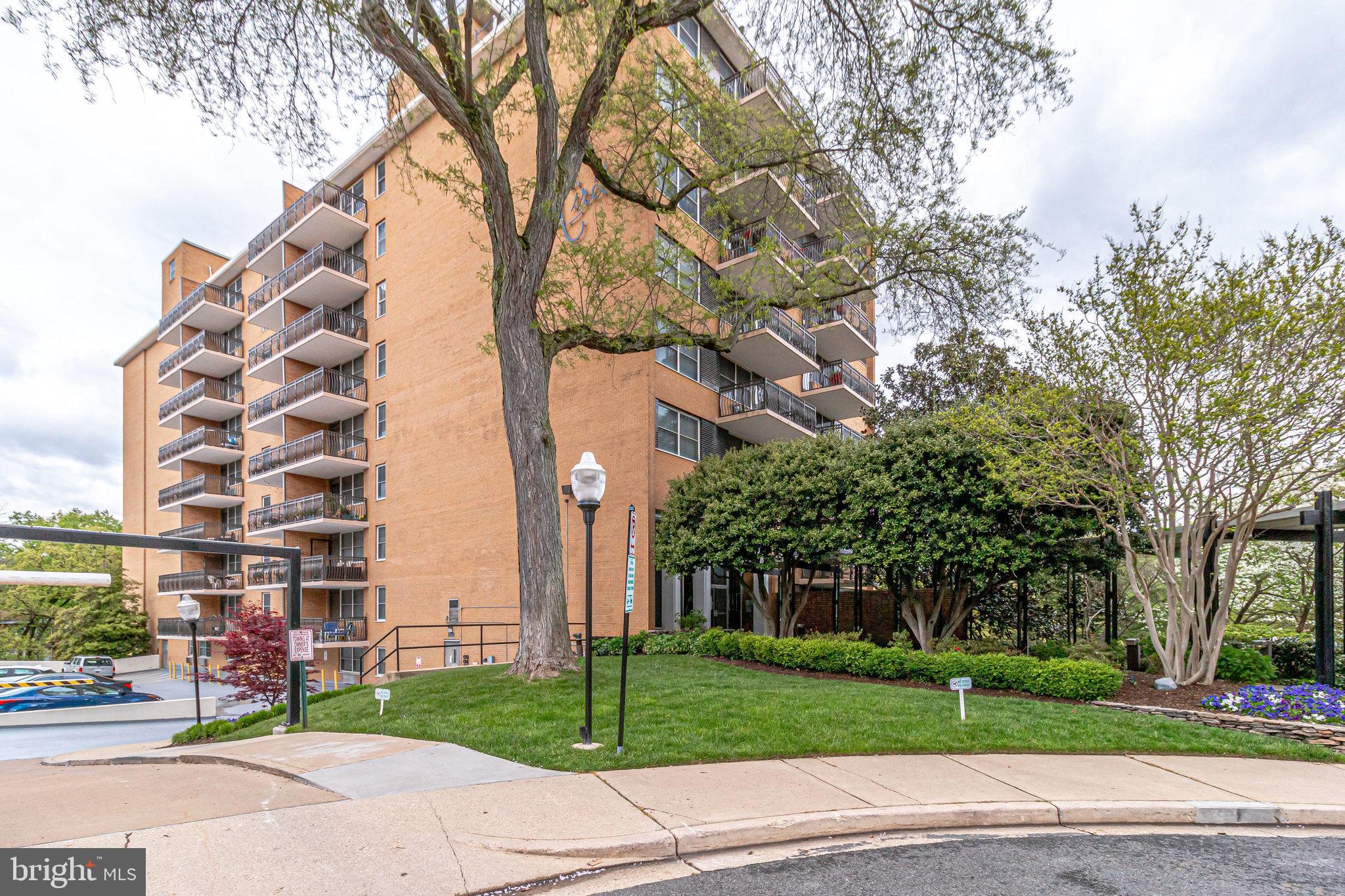 Welcome to The Circle Condominium where condo fee includes all utilities except wifi/cable! 
Bright and stylish studio in the heart of Arlington offers the perfect blend of comfort and convenience. This updated home features a remodeled kitchen with quartz countertops and stainless steel appliances, a spacious walk-in closet, and a large private balcony with city views, perfect for relaxing and entertaining. The open layout makes great use of space, ideal for modern living.

Enjoy a covered and assigned parking space, community pool, and secure building with on-site management. Excellent location just a 15-minute walk to Courthouse Metro and close to shopping, dining, and entertainment along the Rosslyn–Ballston corridor.

Don’t miss this opportunity to live minutes from D.C. in one of Arlington’s most vibrant neighborhoods. A perfect blend of comfort, style, and location in the heart of Arlington!