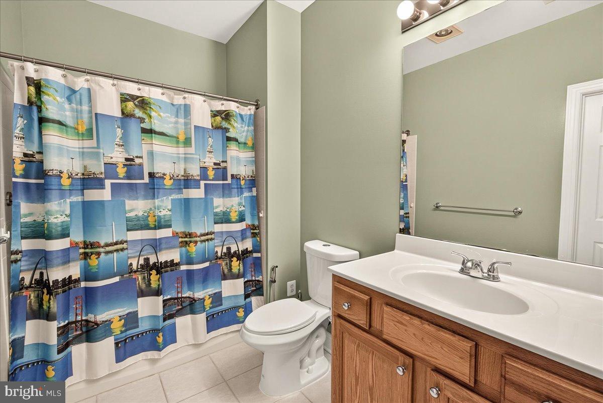 MEADOW RIDGE VILLAS CODM - Residential