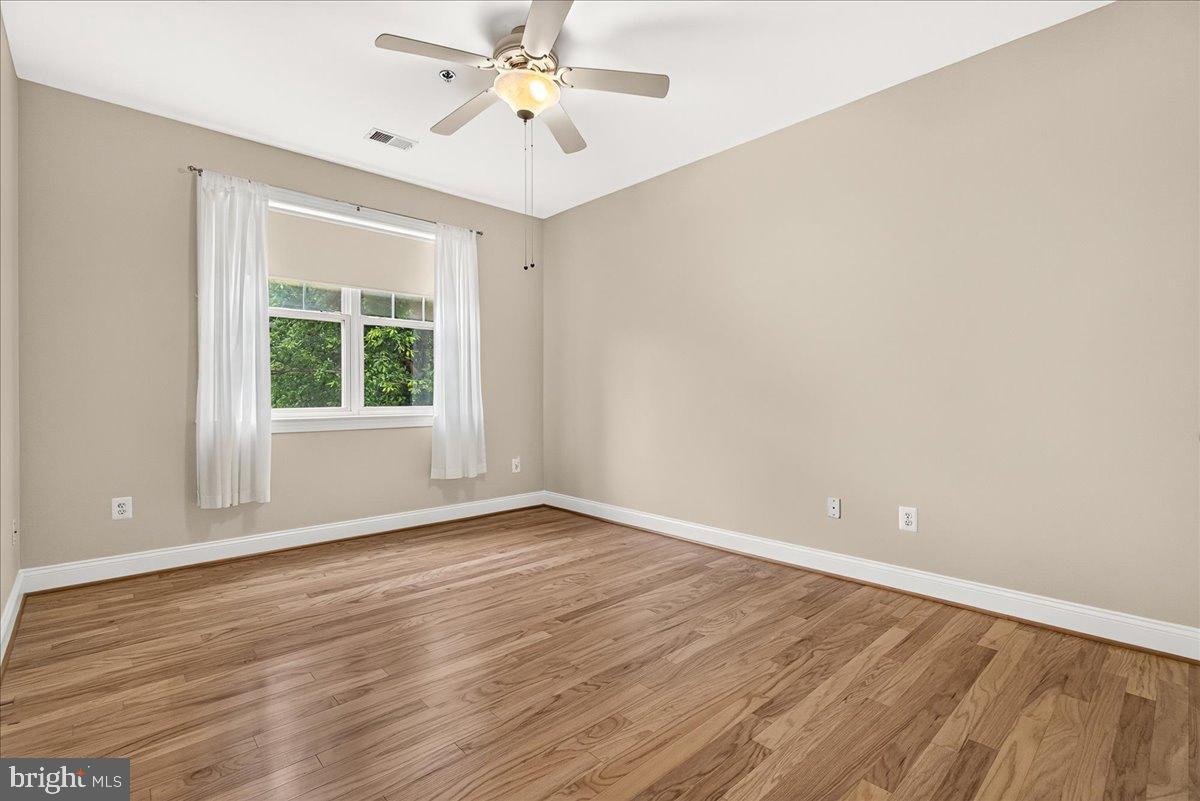 MEADOW RIDGE VILLAS CODM - Residential