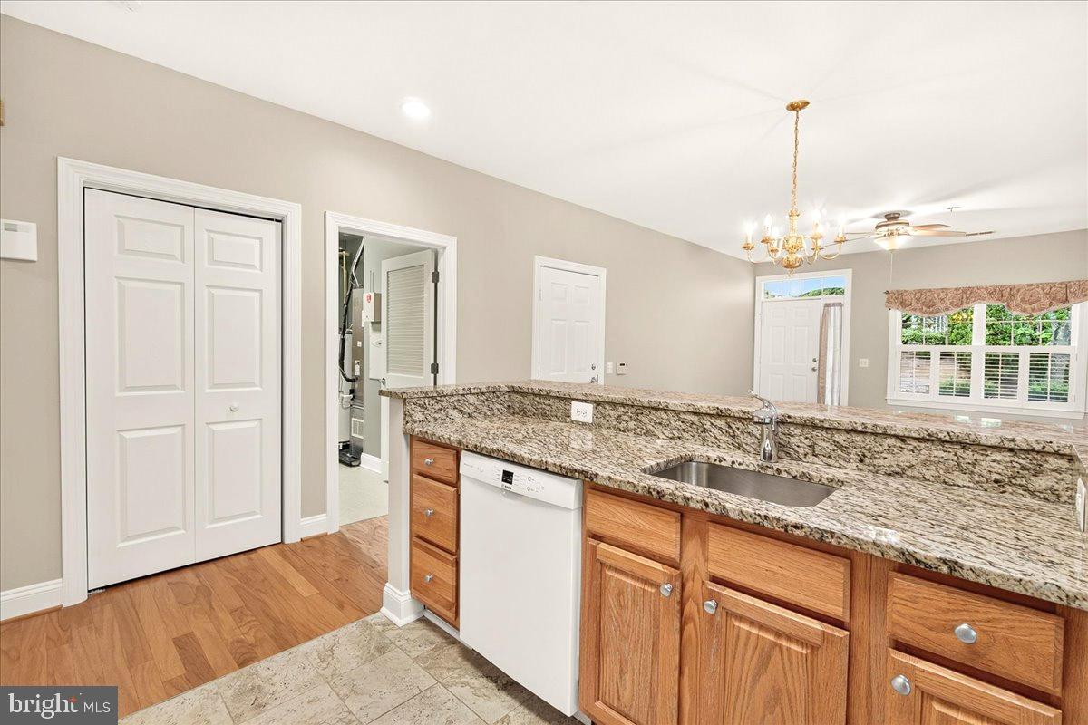 MEADOW RIDGE VILLAS CODM - Residential