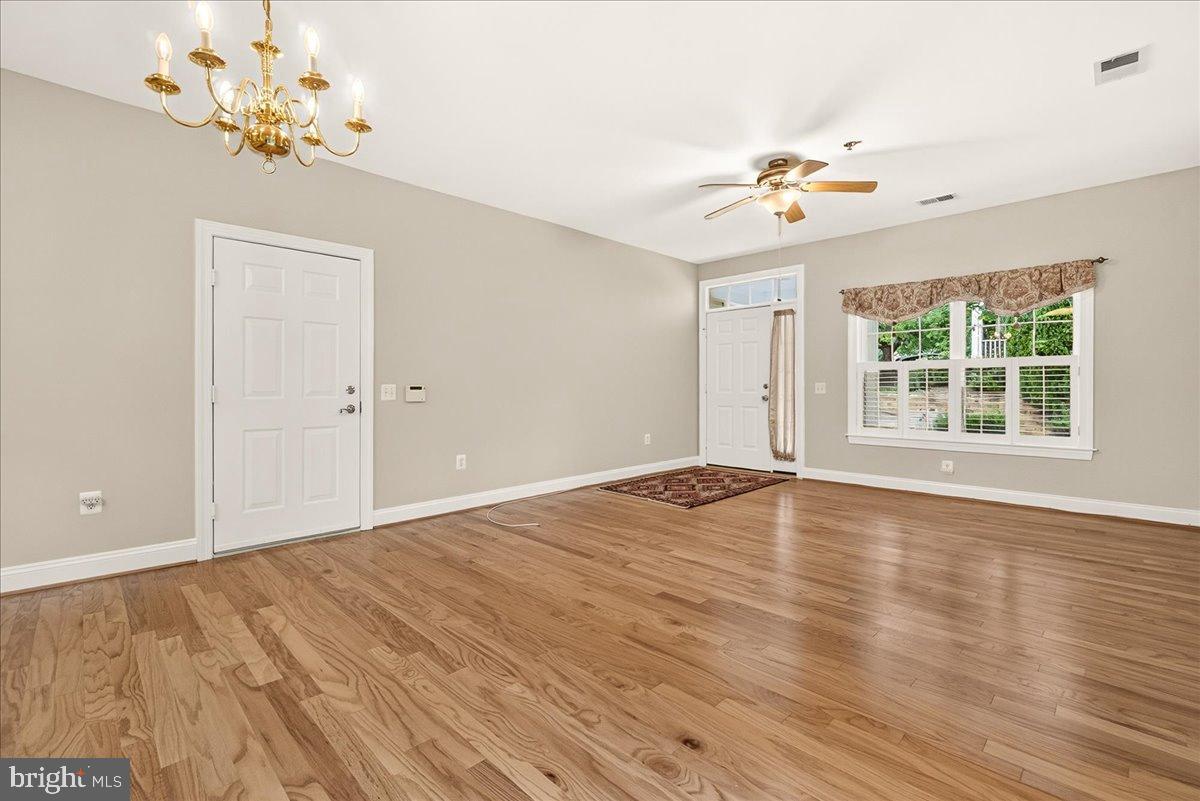 MEADOW RIDGE VILLAS CODM - Residential