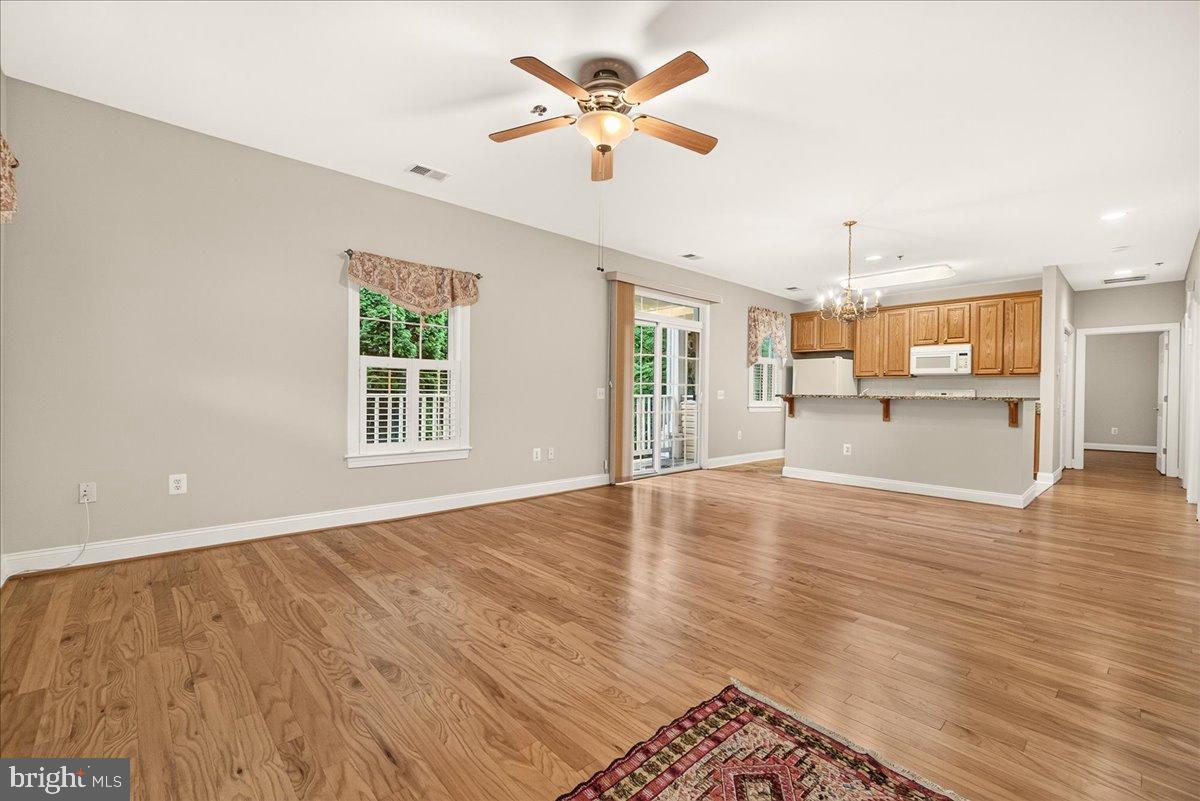 MEADOW RIDGE VILLAS CODM - Residential