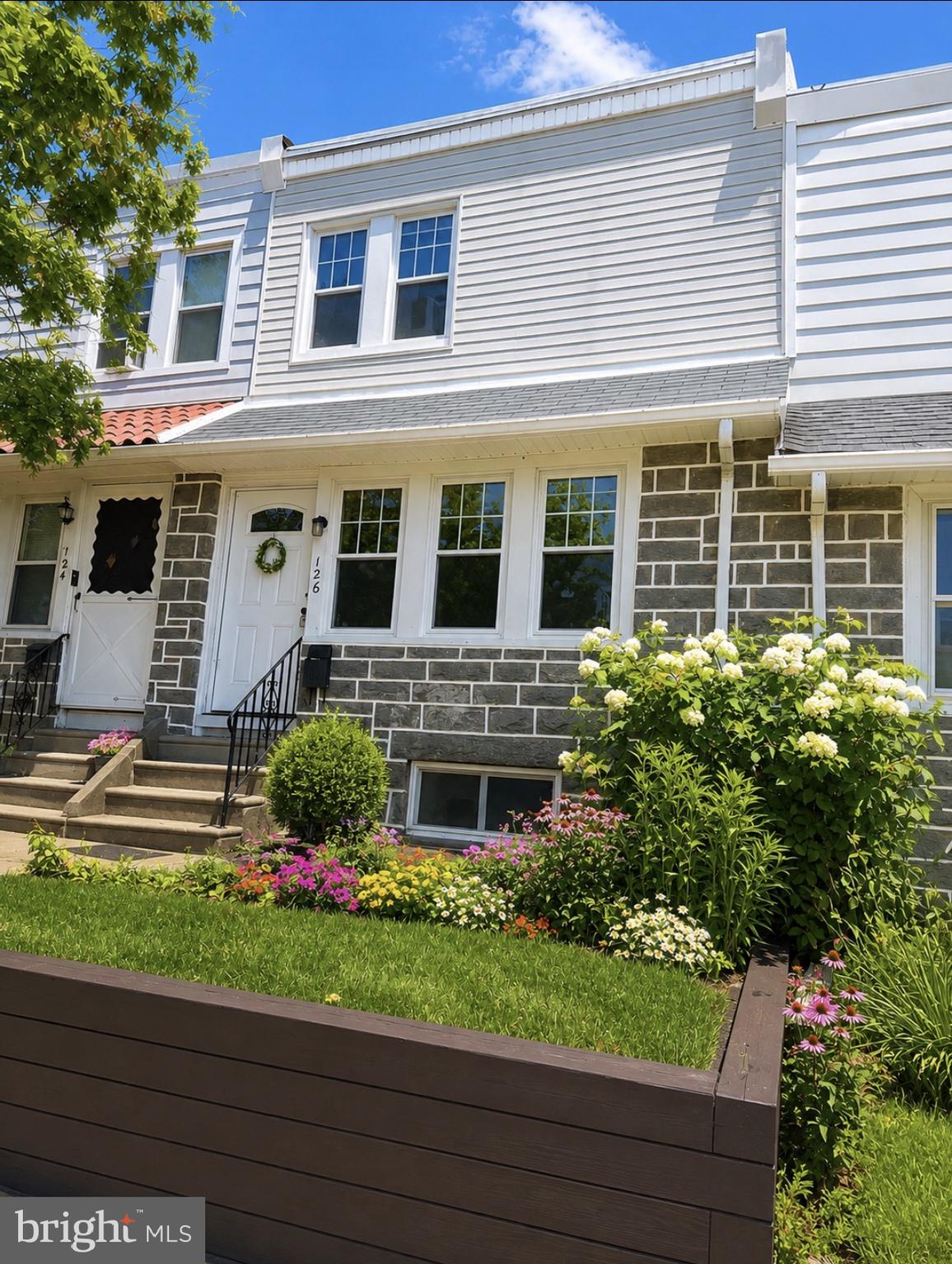Check out Highland Park's newest listing. This beauty won't last long. This is a 3 bedroom stone and siding townhome. The 1st floor has an extended living room, formal dining room, and a brand new kitchen with white shaker cabinets, stone counters, herringbone backsplash, and new stainless appliances. The 2nd floor has 3 bedrooms and a 3 piece bathroom. The first floor has hardwood floors and the 2nd floor has brand new carpets. There is a full walk out basement with plenty of storage and a fenced in backyard with driveway parking