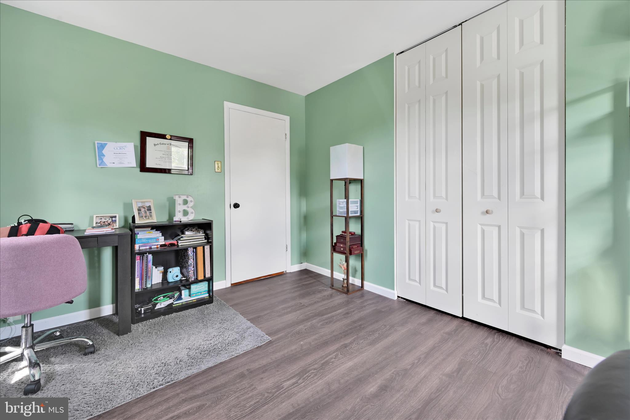 FOREST HILLS - Residential